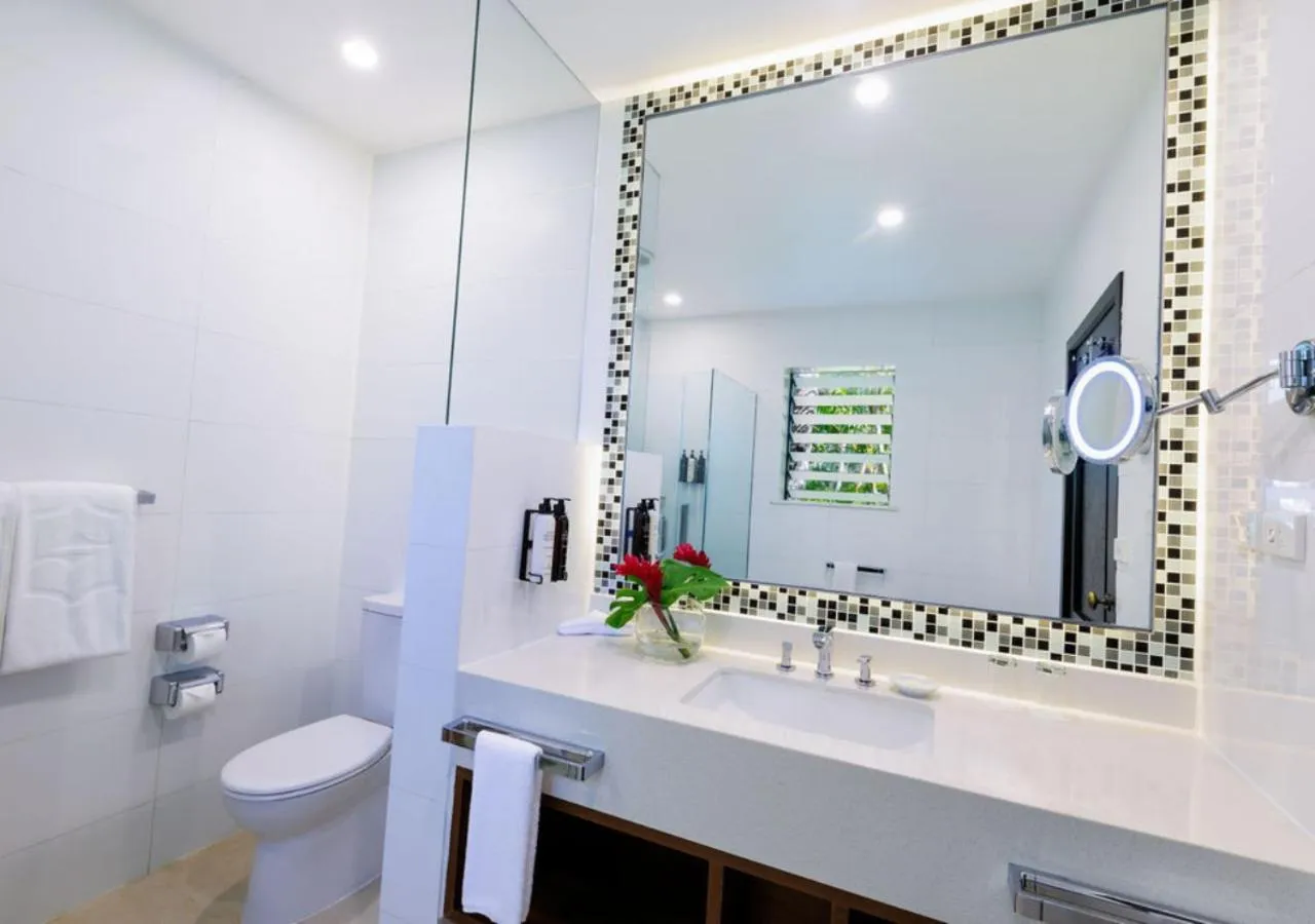 Bathroom in Shangri-La Yanuca Island, Fiji