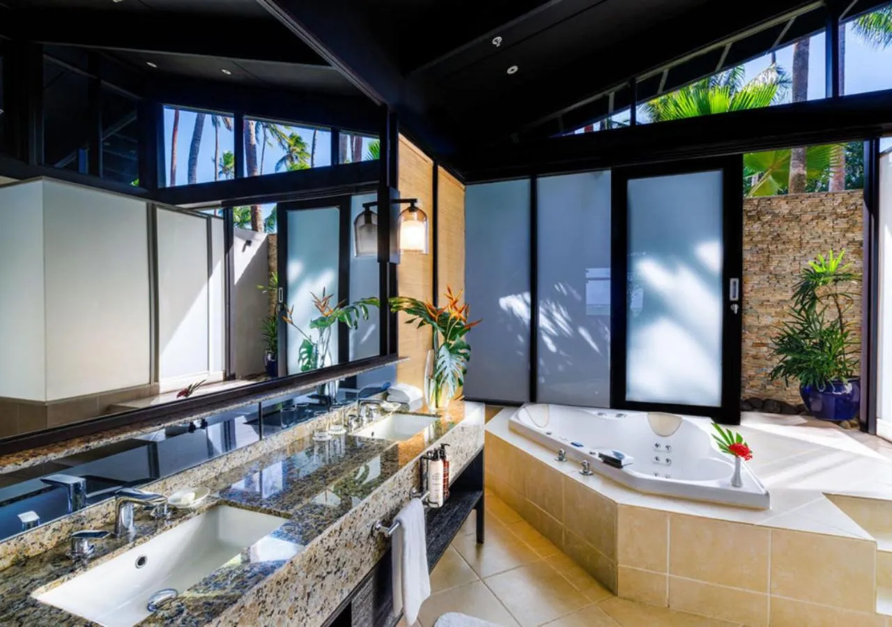 Bathroom in Shangri-La Yanuca Island, Fiji