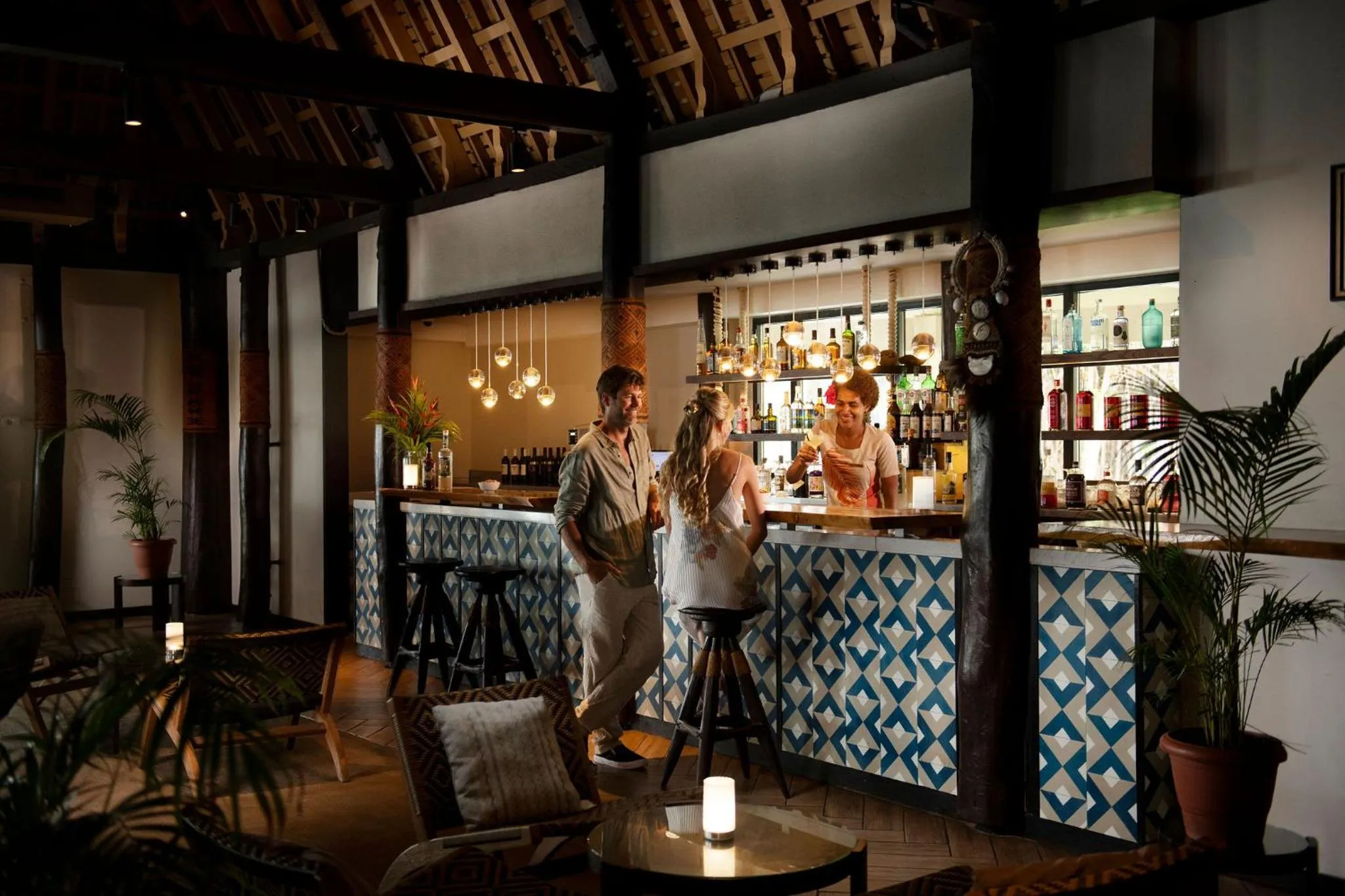 Lounge or bar in Shangri-La Yanuca Island, Fiji