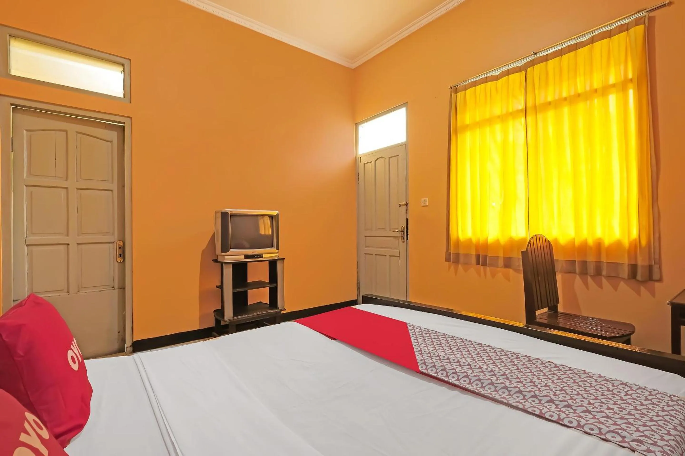 Bedroom in Hotel O Permata 3