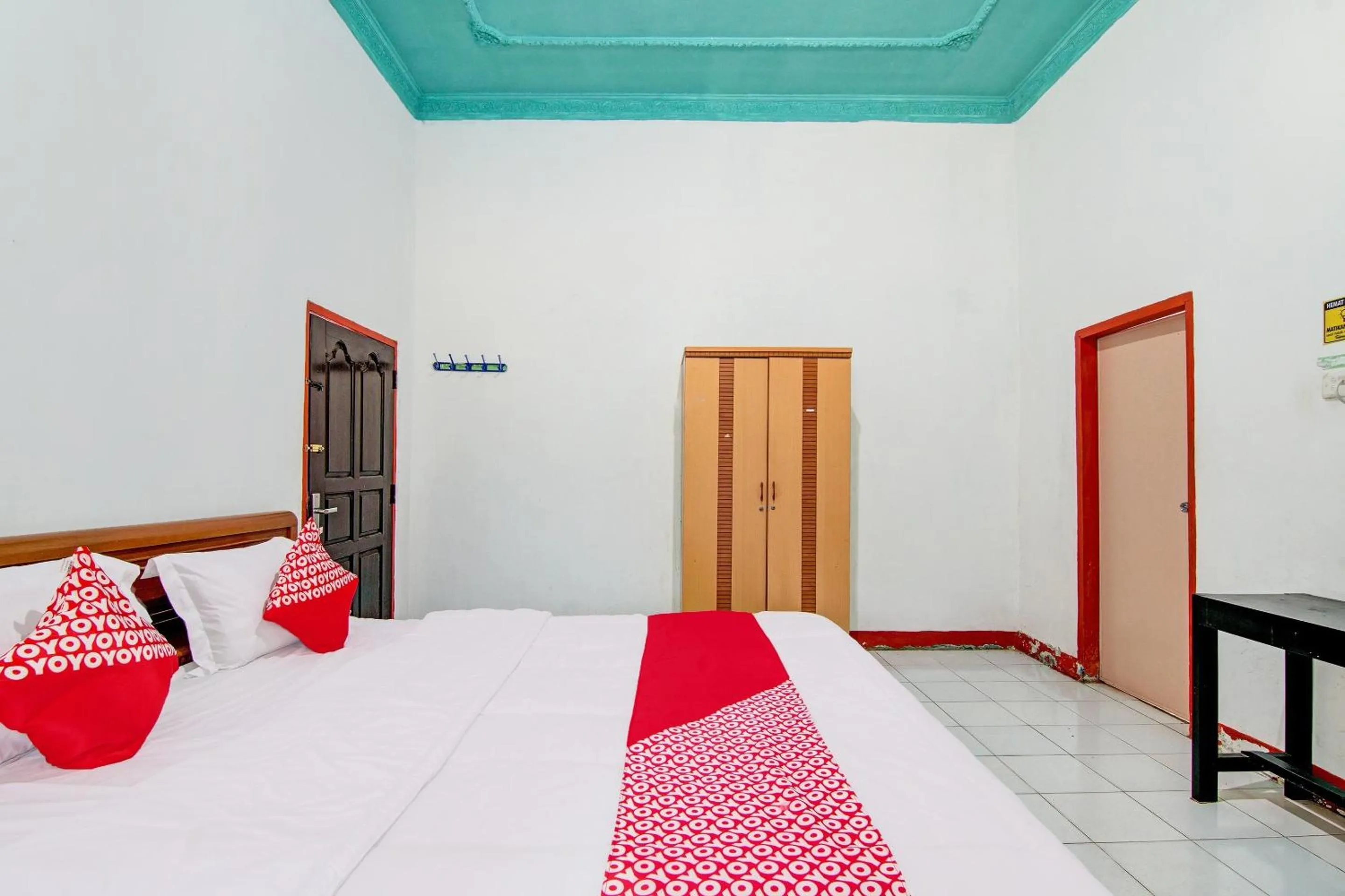 Bedroom, Bed in OYO 92497 Penginapan Pasir Indah SyariahNearMonument Park City Sand Pengaraian
