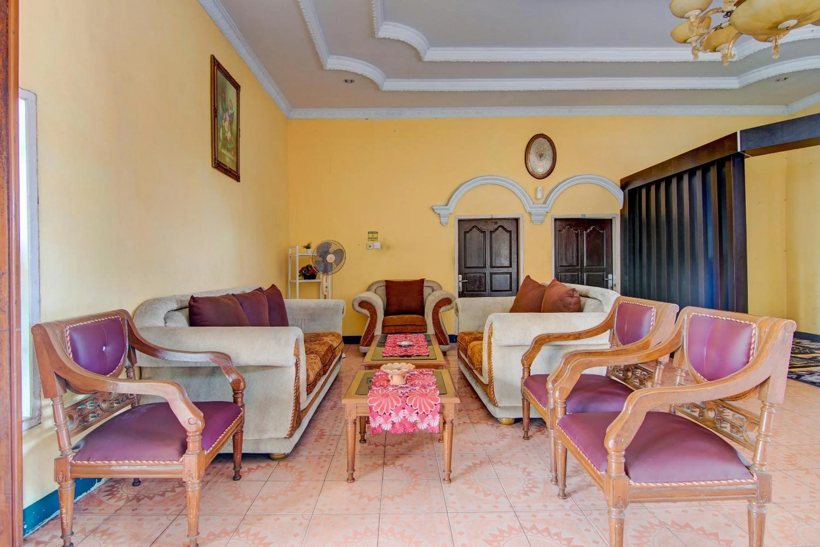 Lobby or reception in OYO 92497 Penginapan Pasir Indah SyariahNearMonument Park City Sand Pengaraian