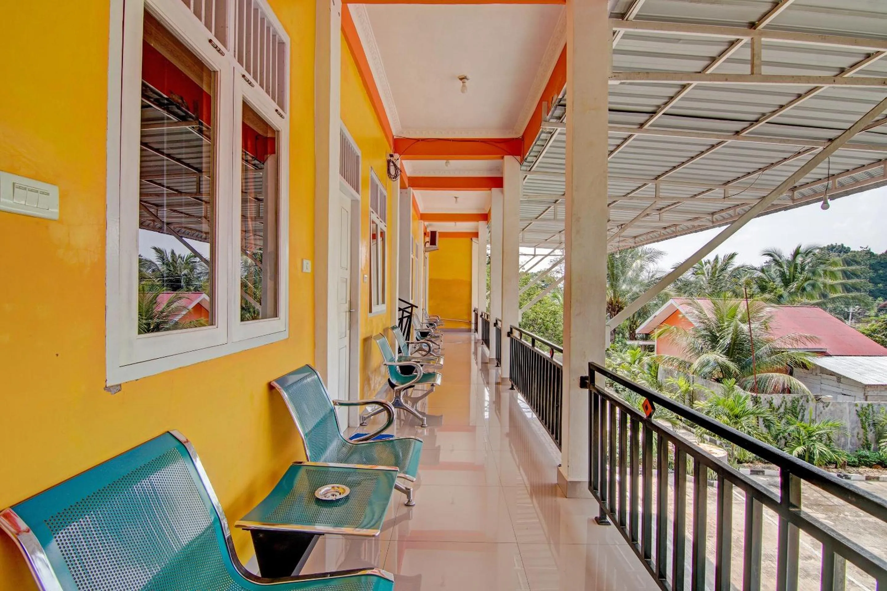 Lobby or reception in Hotel O Wisma Sakinah Syariah