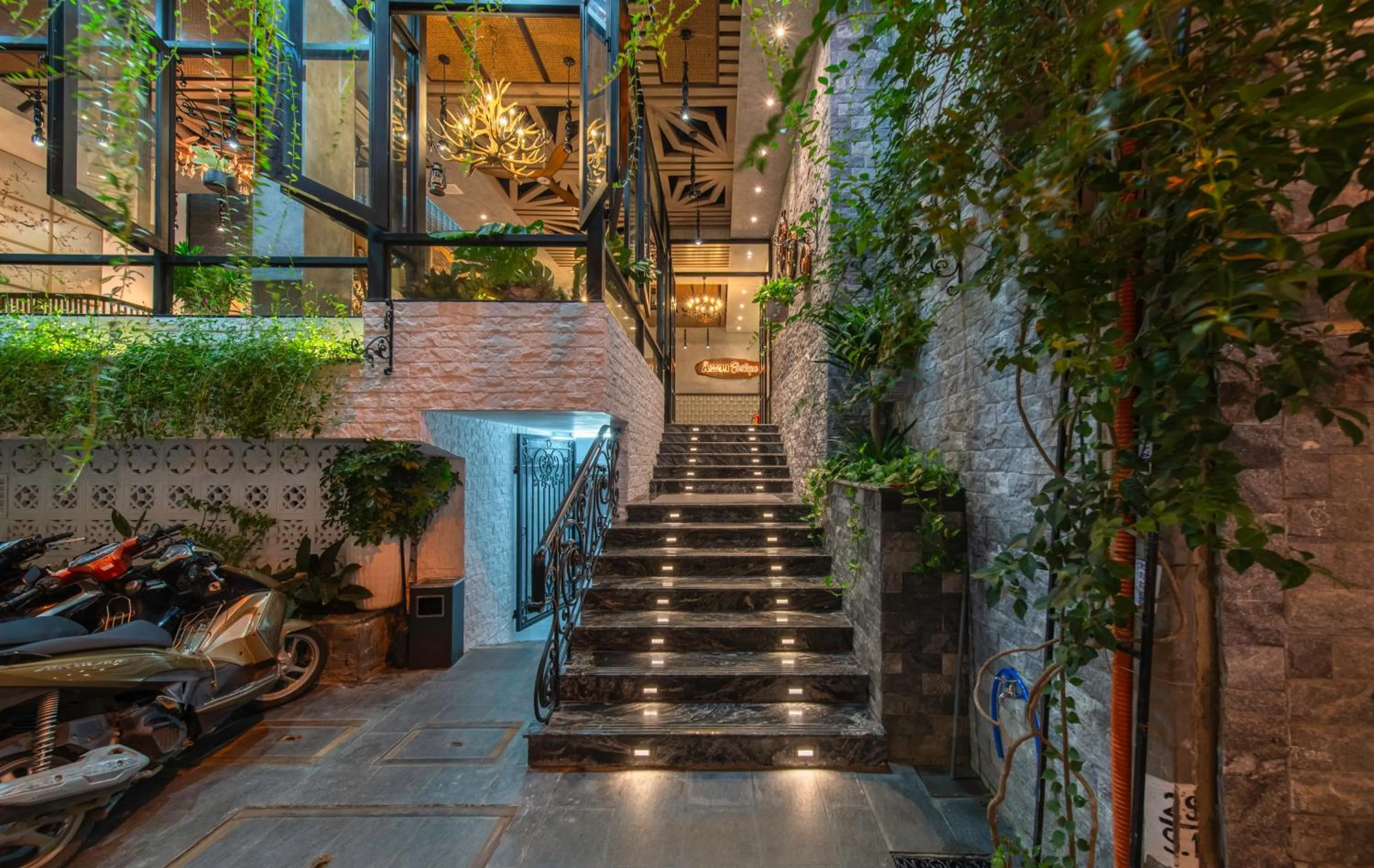 Property building in Aaron Boutique Hotel