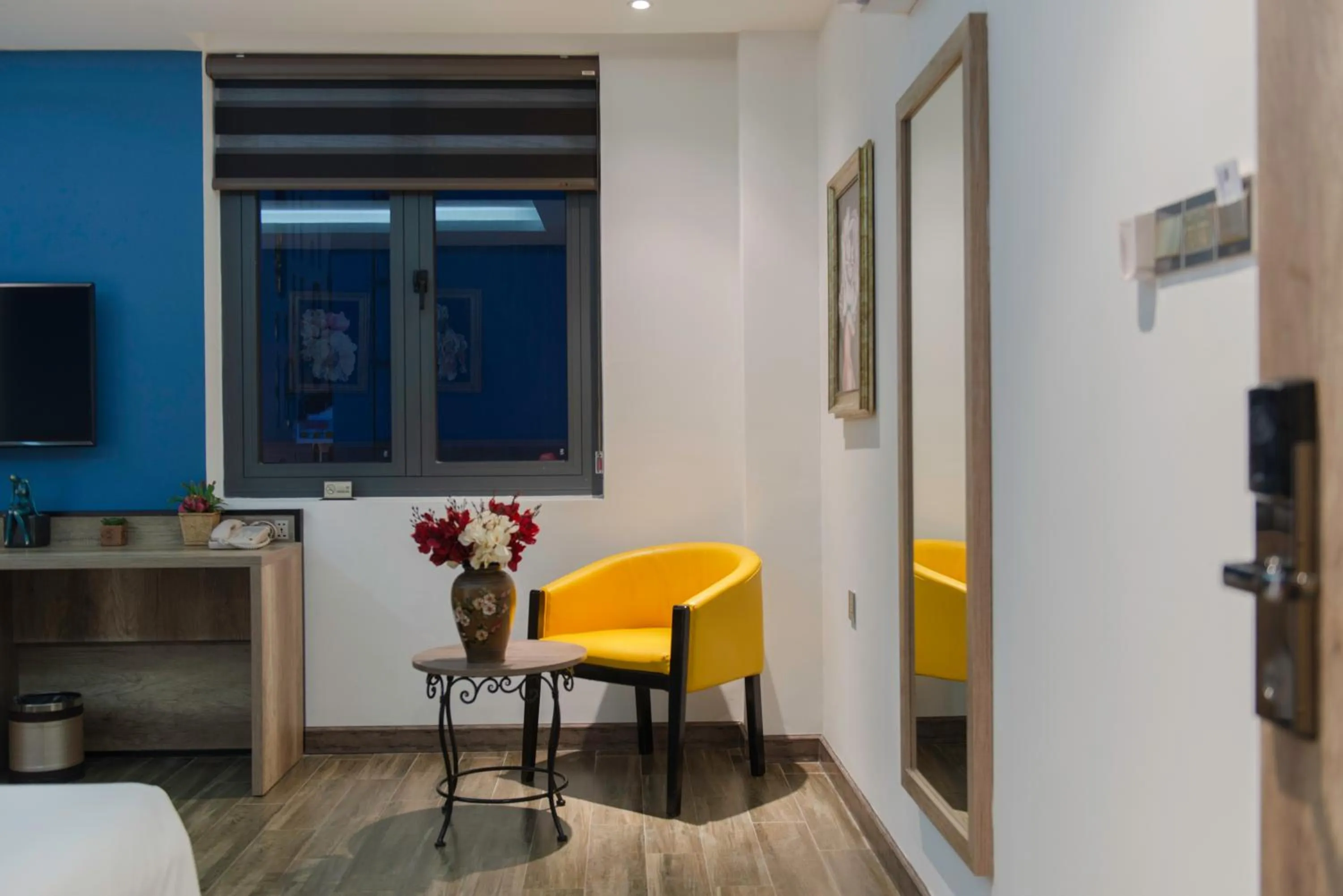 TV and multimedia in Aaron Boutique Hotel