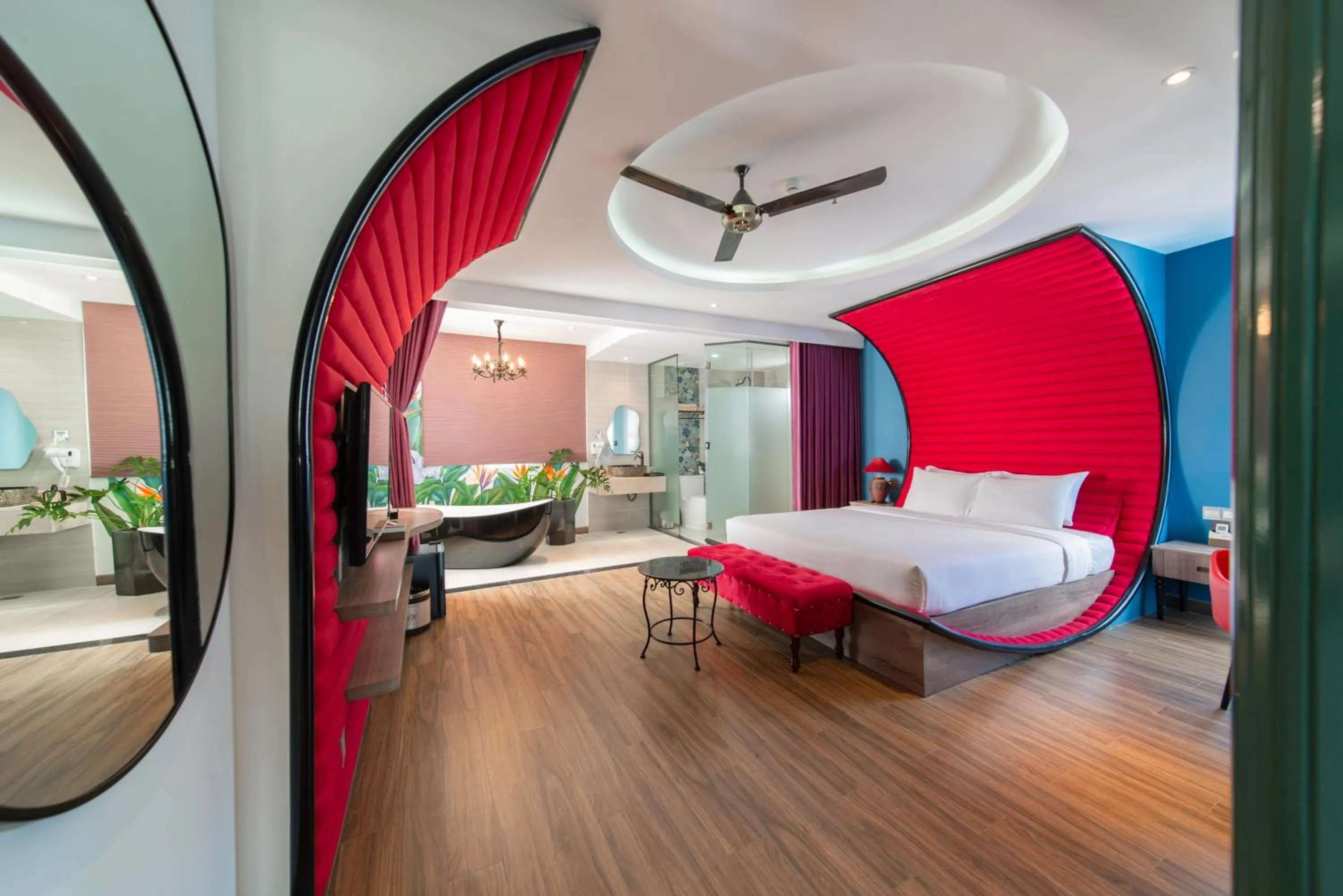 Bed in Aaron Boutique Hotel