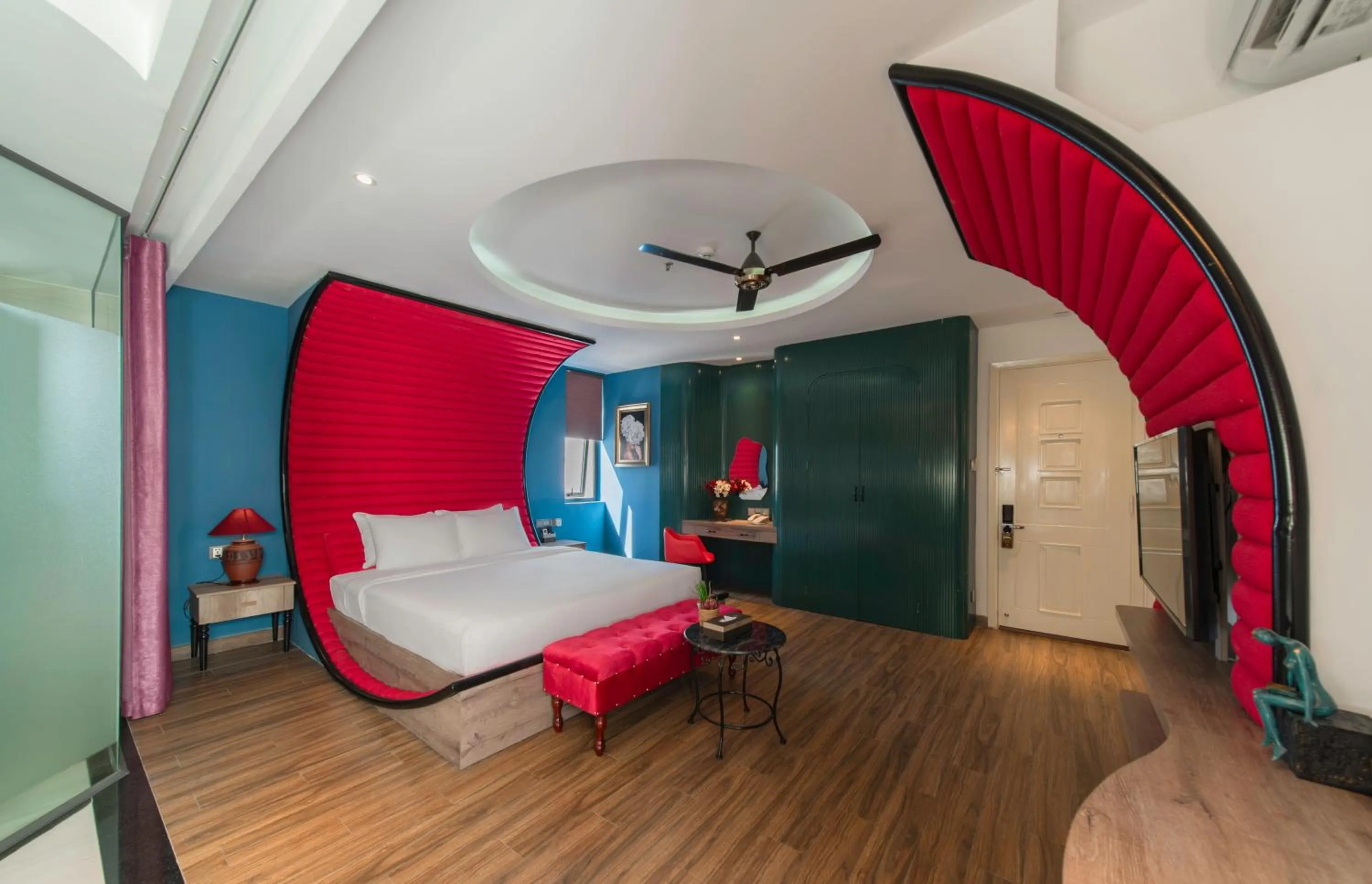 Bed in Aaron Boutique Hotel