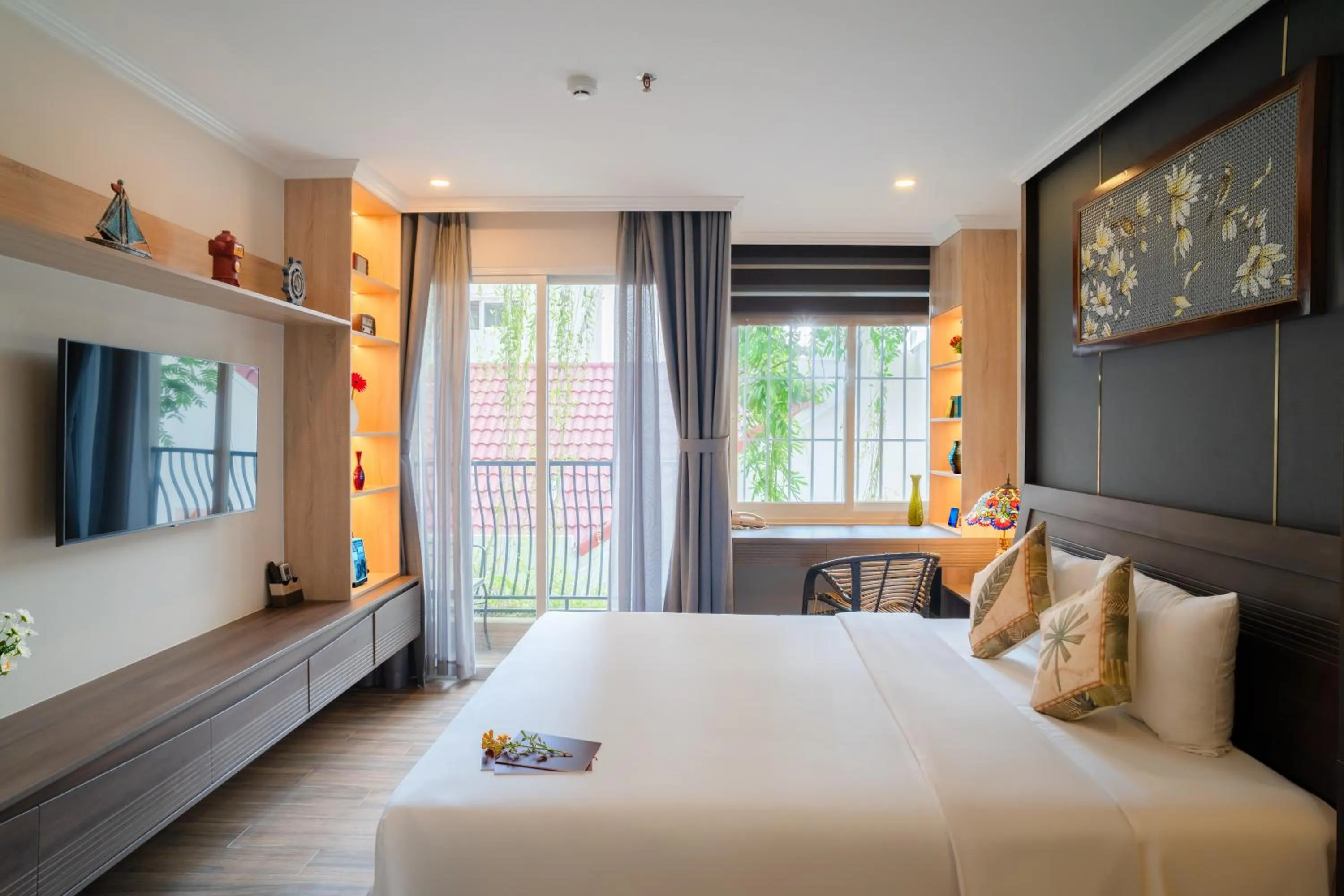 Bed in Aaron Boutique Hotel