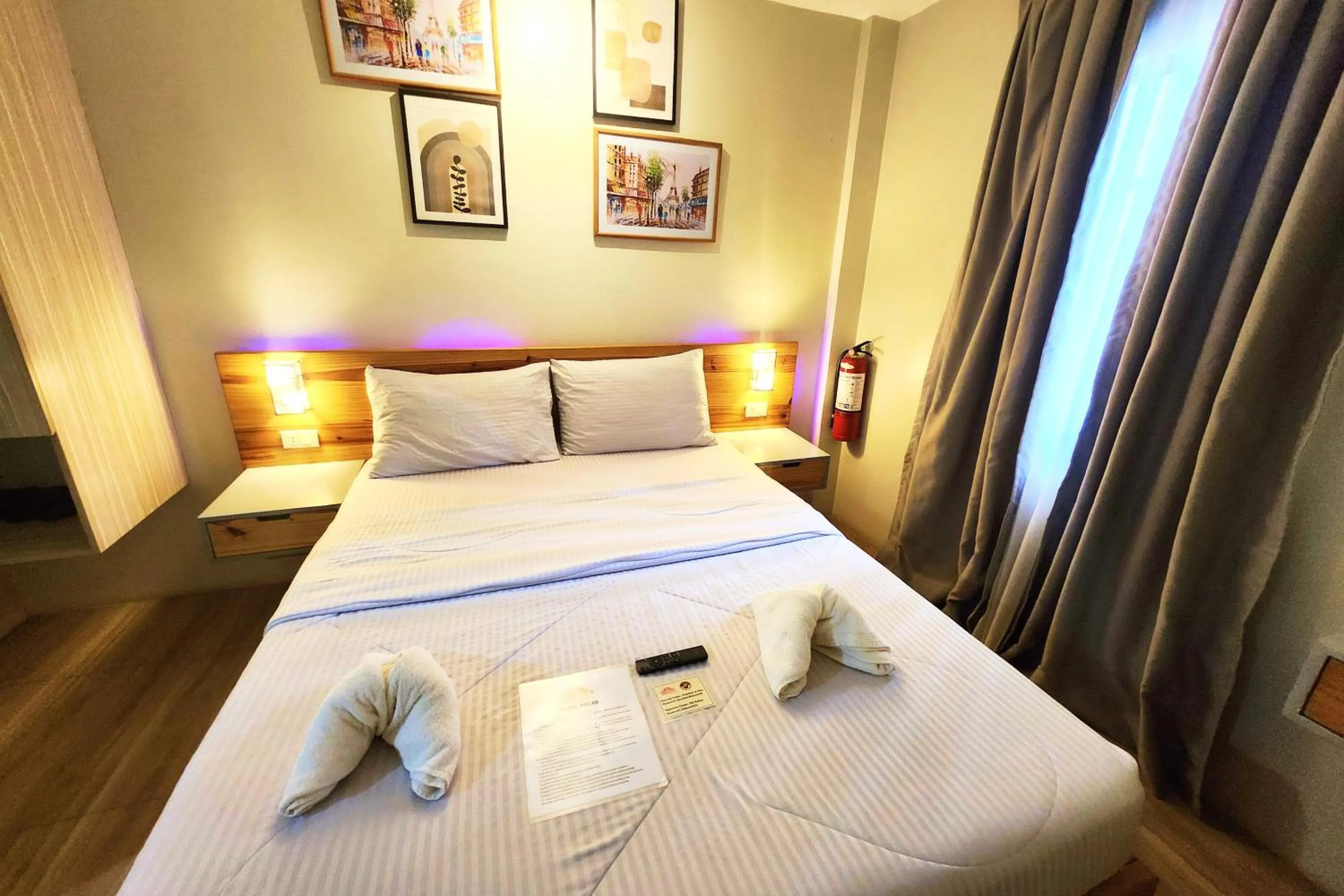 Bed in DLT Suites Cebu powered by Cocotel