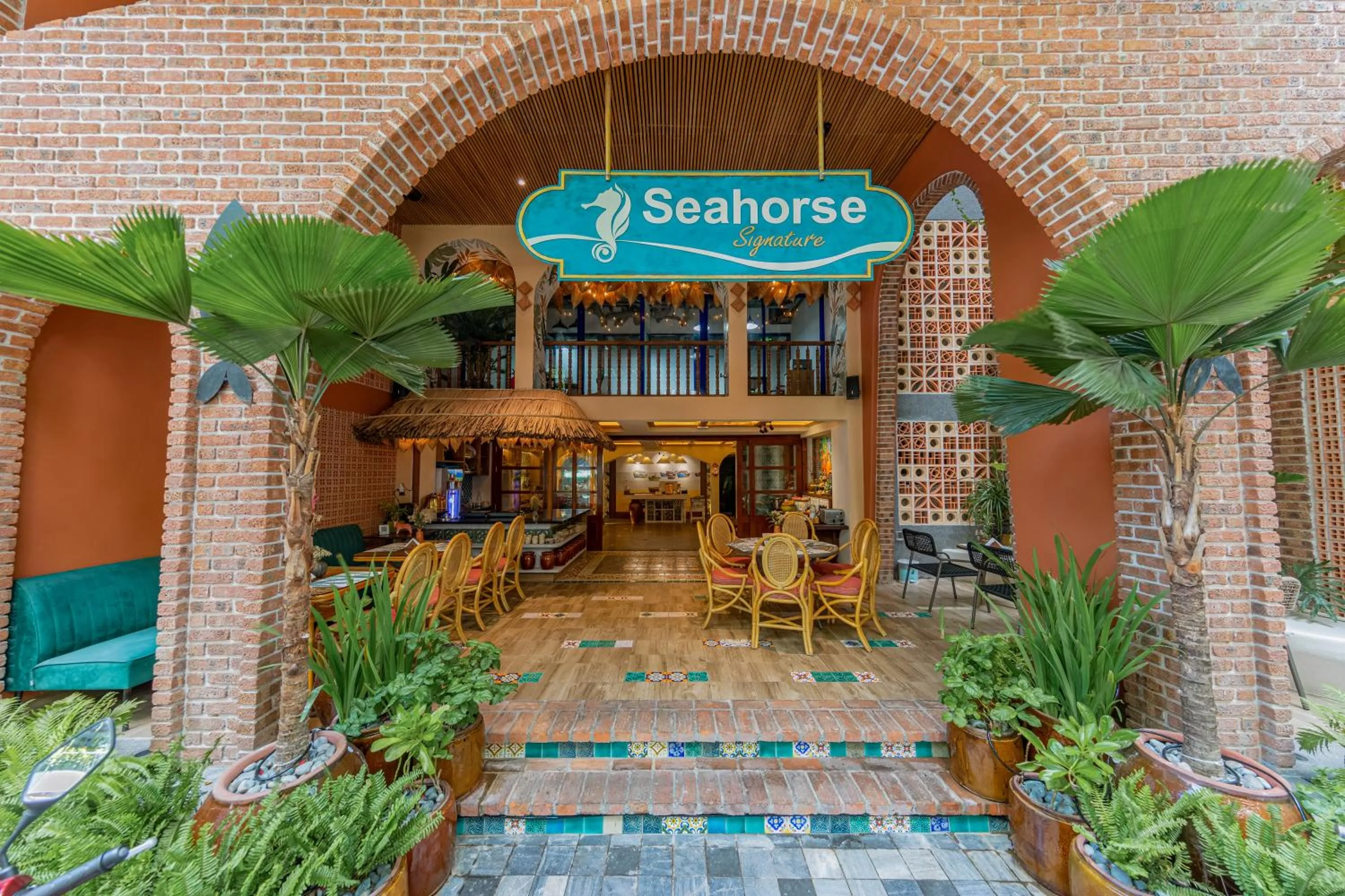 Restaurant/places to eat in Seahorse Signature Danang Hotel by Haviland