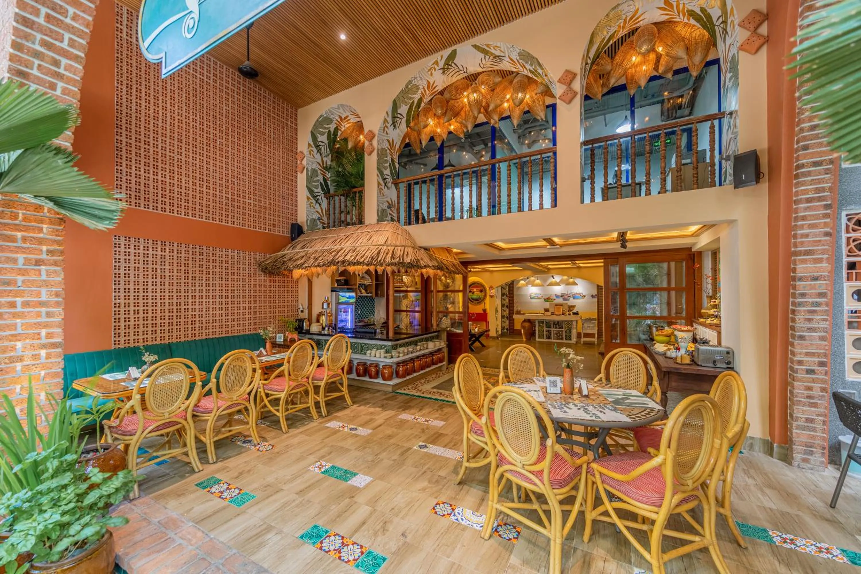 Restaurant/places to eat in Seahorse Signature Danang Hotel by Haviland