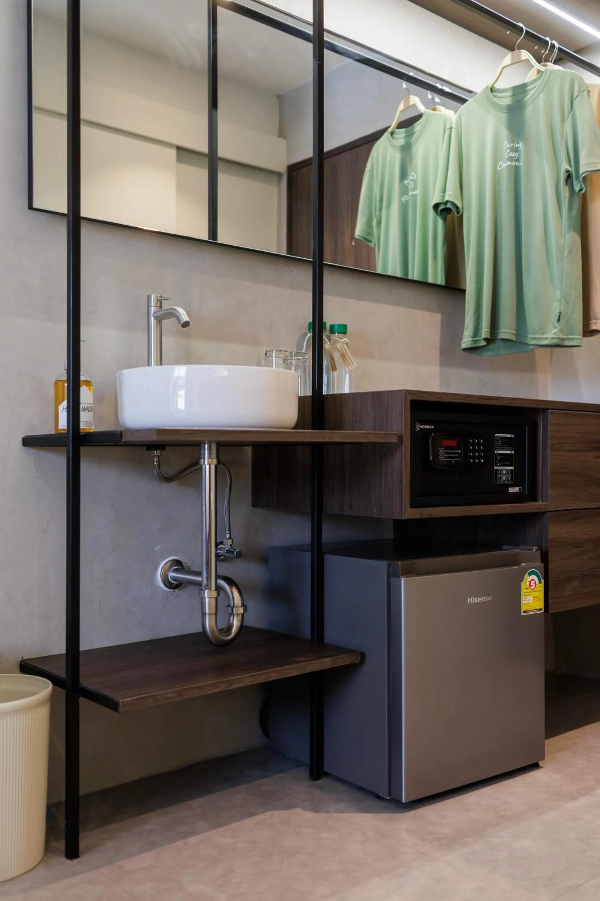 hair dresser in C'HOUSE Bangkok