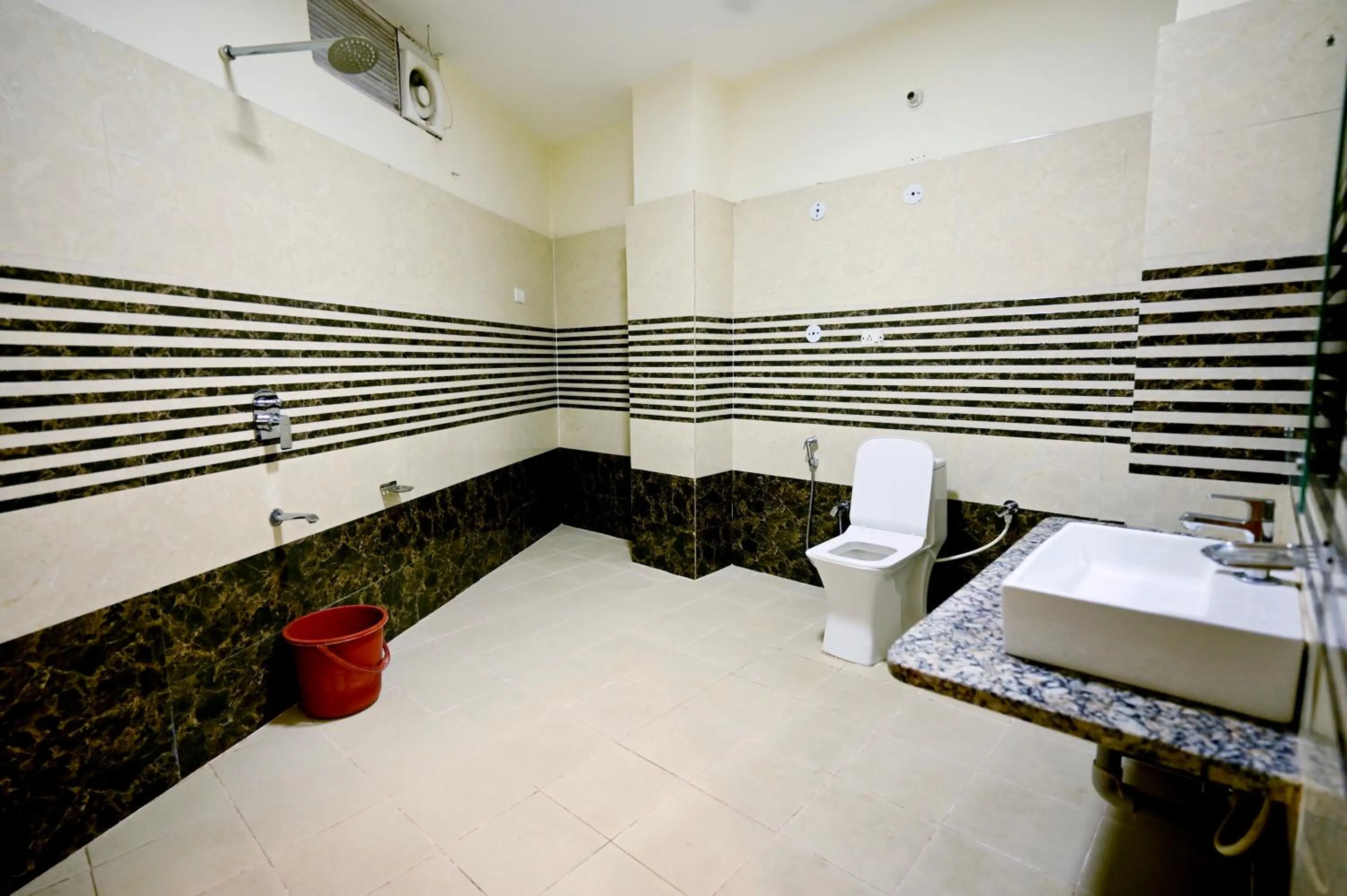 Hotel Vrindavan Palace