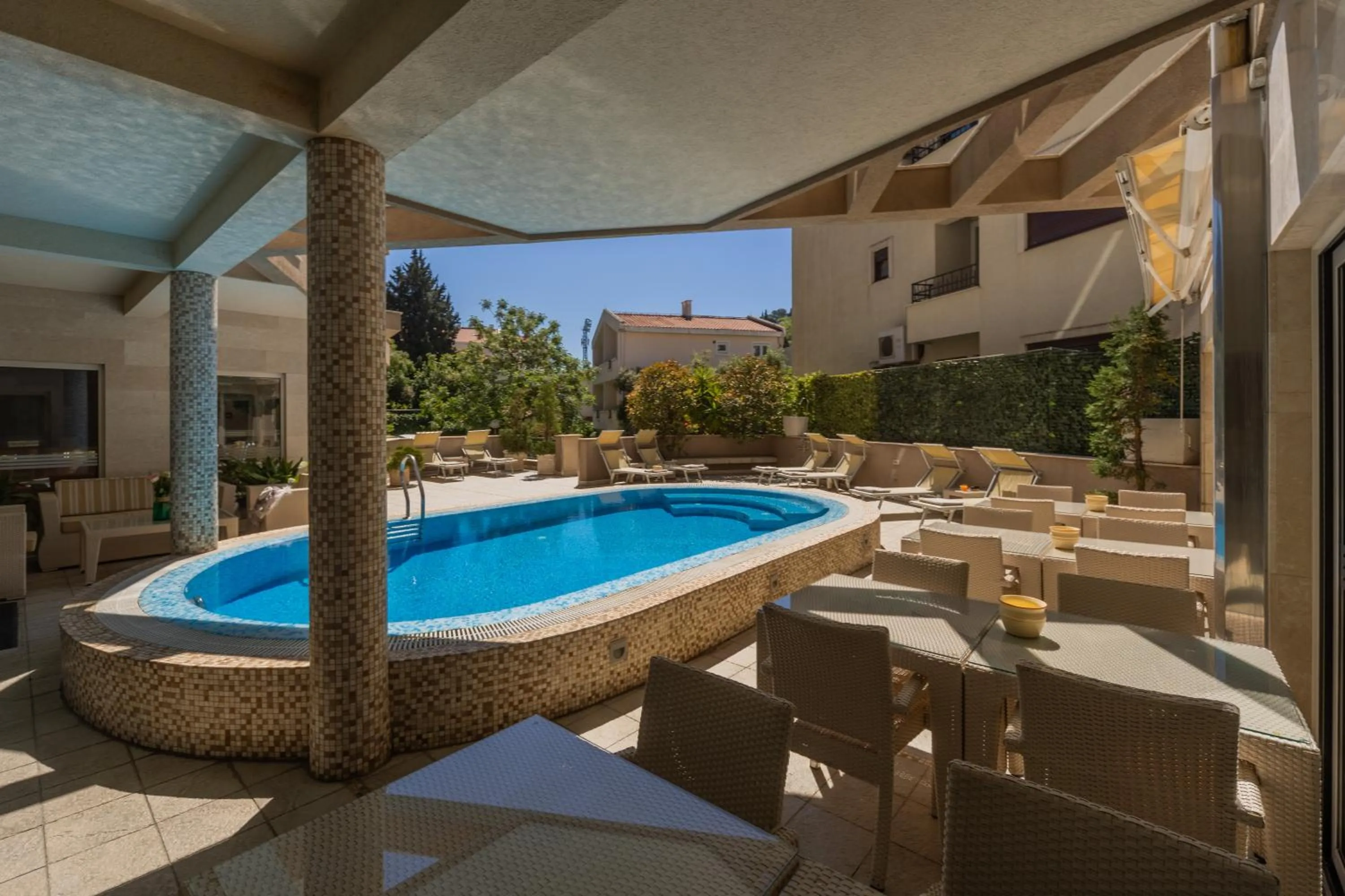 Patio in Apartments Del Mar