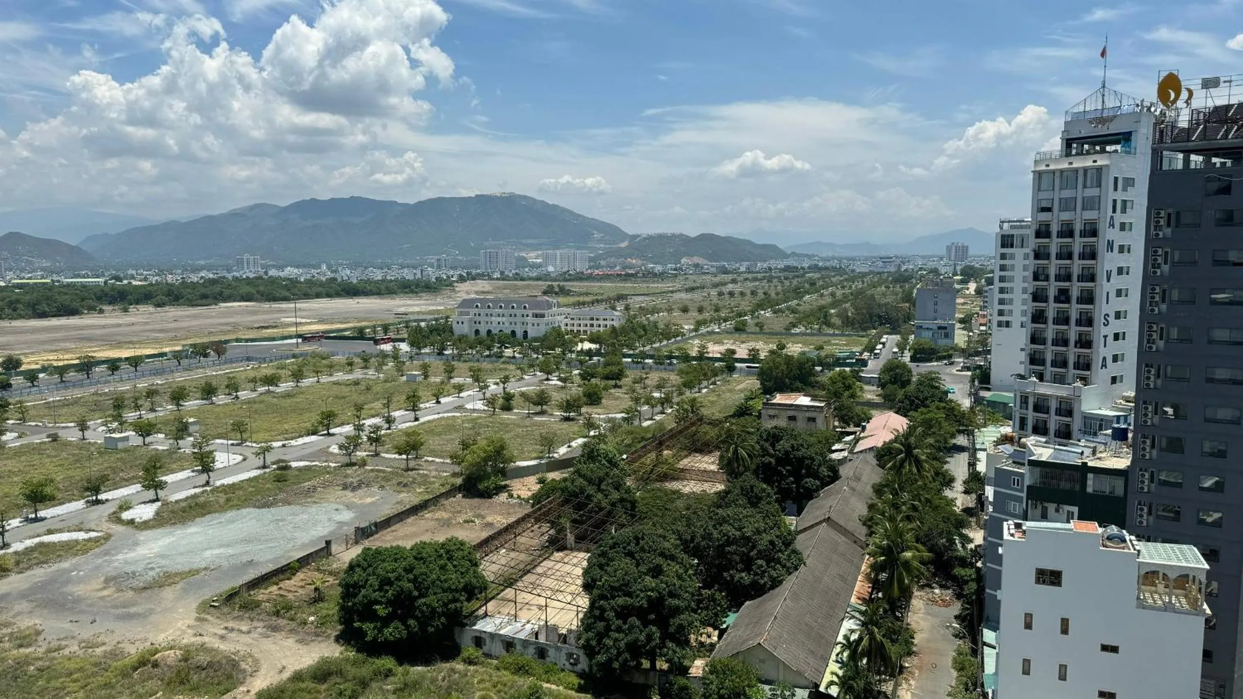 Day in Morris Hotel Nha Trang