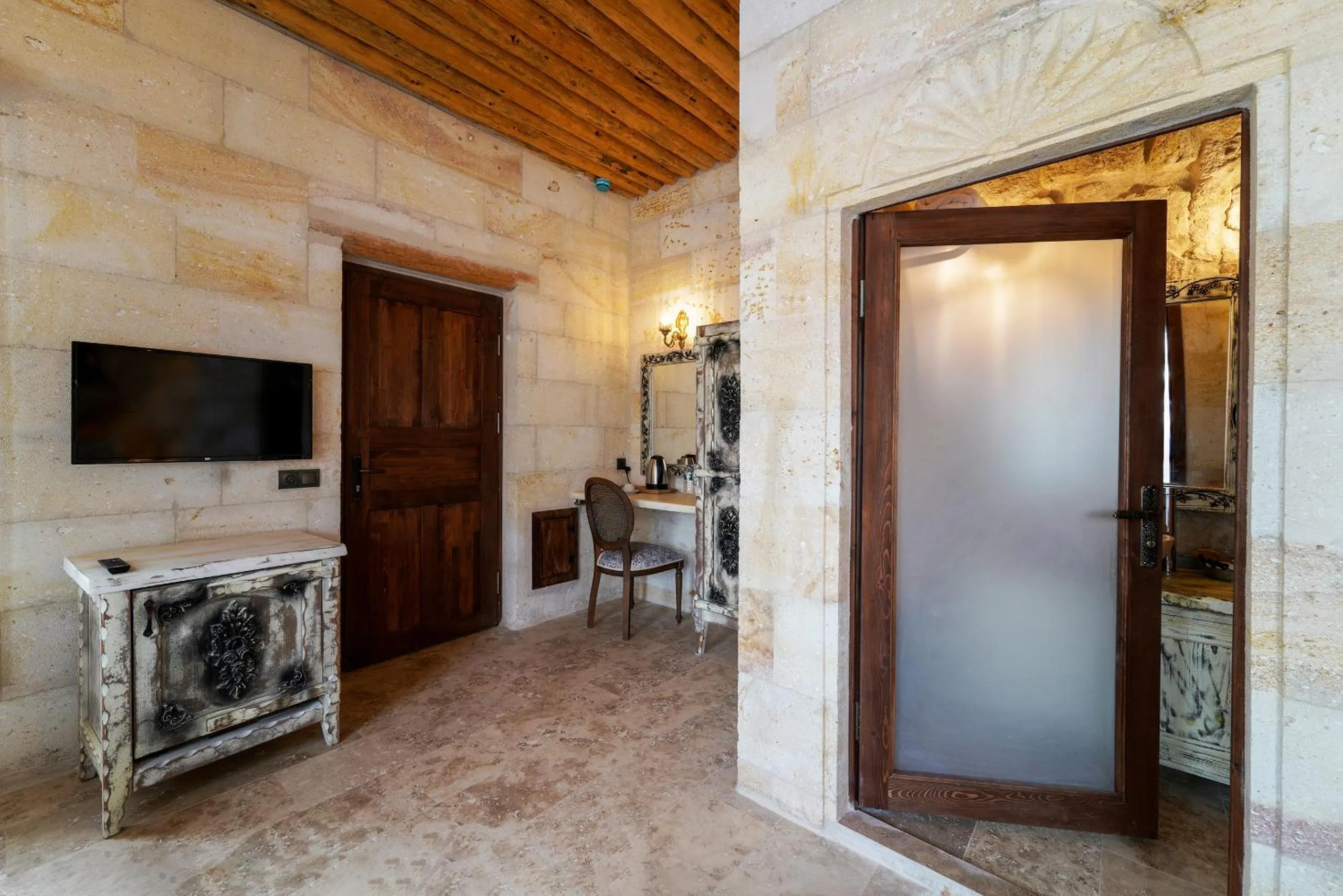 TV and multimedia in Doctor's Cave Cappadocia