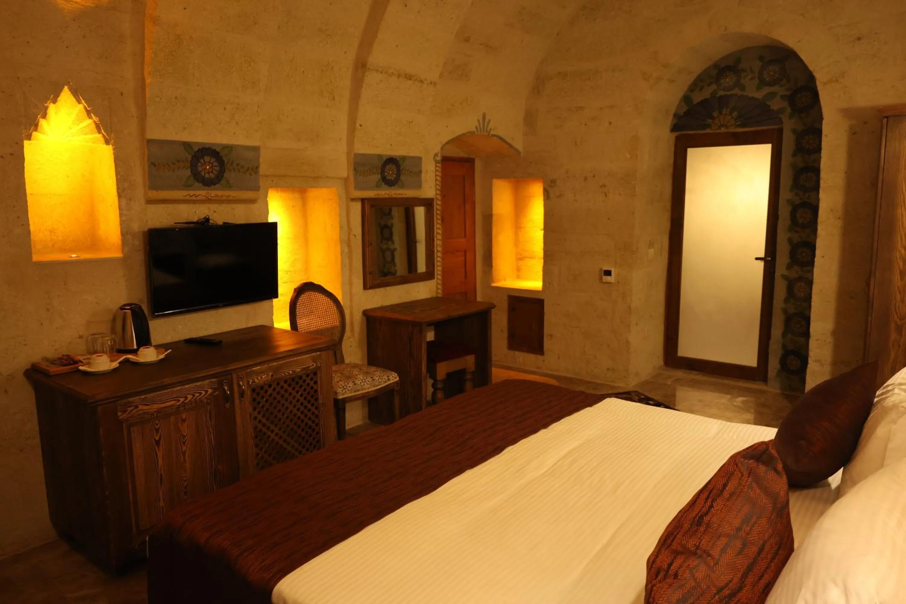 Massage in Doctor's Cave Cappadocia