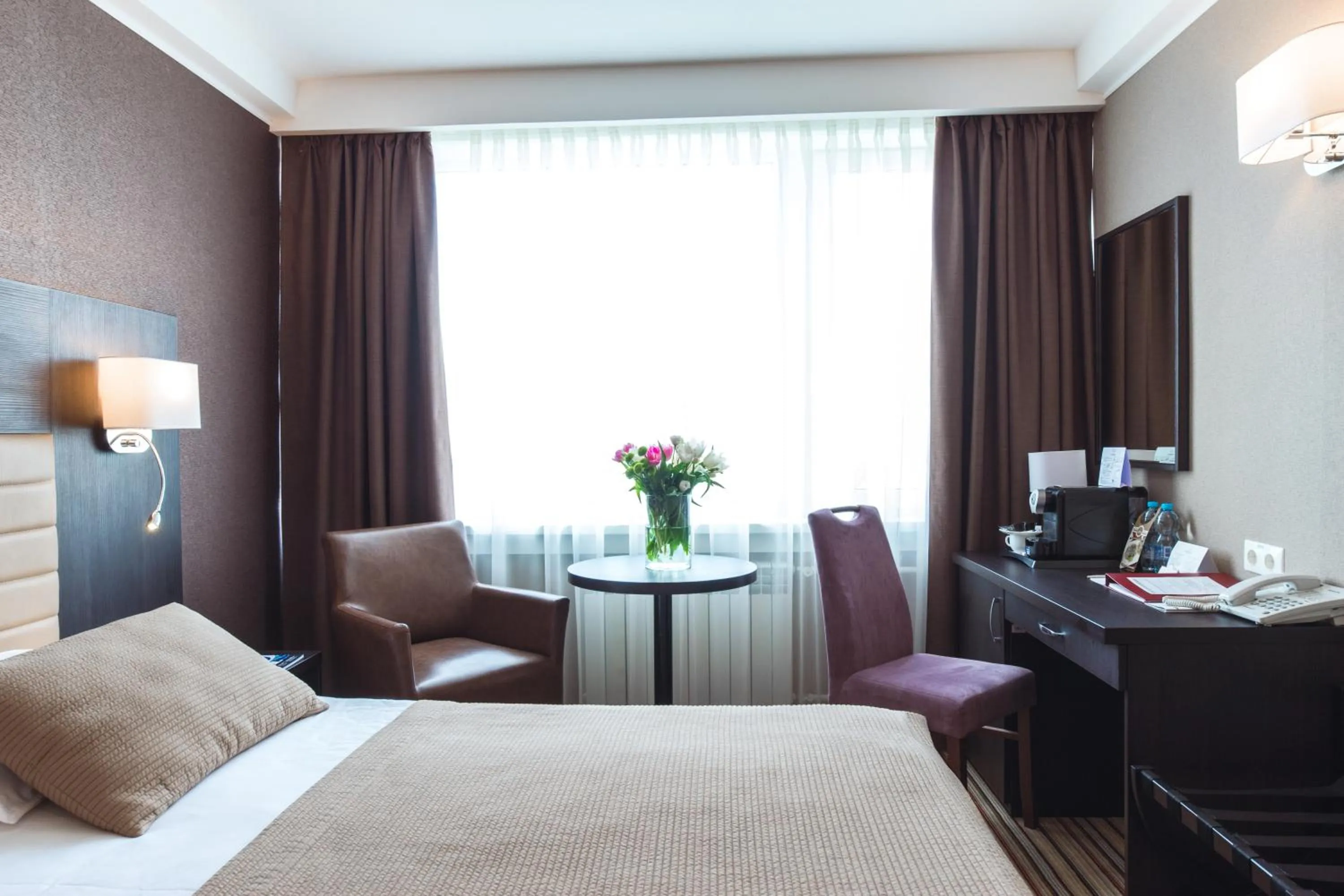 Photo of the whole room, Bed in Premier Hotel Rus