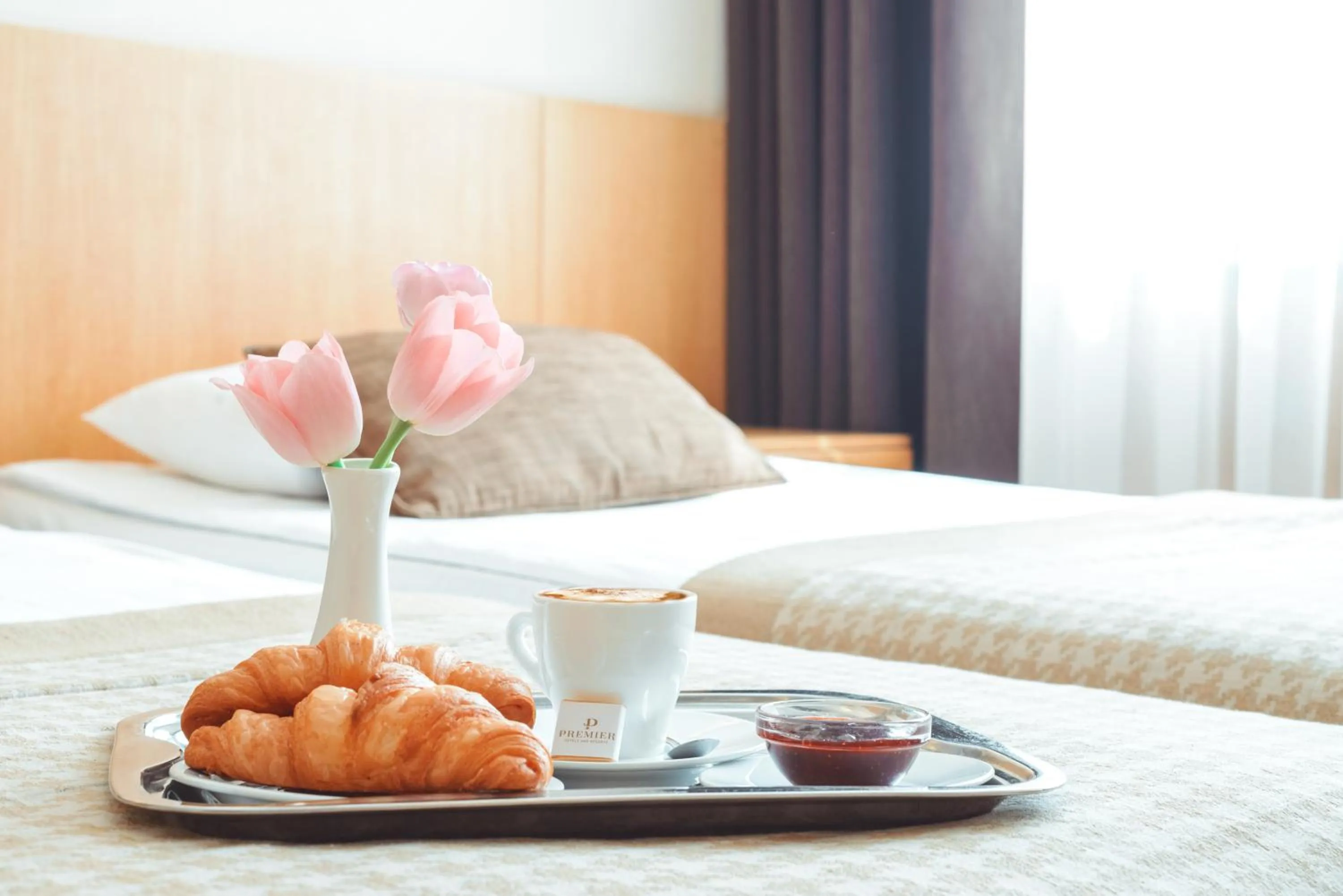 Decorative detail, Bed in Premier Hotel Rus