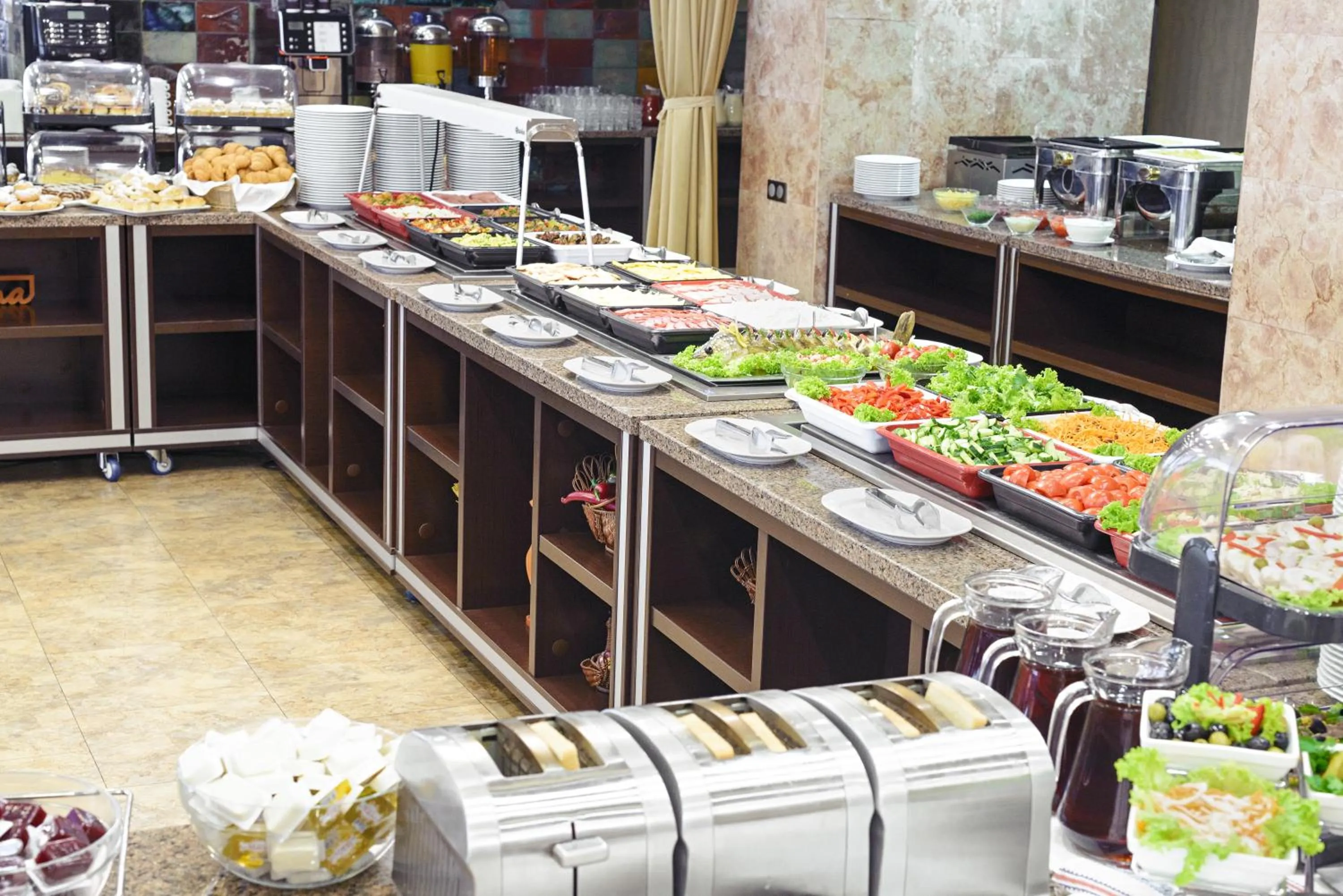 Breakfast in Premier Hotel Rus