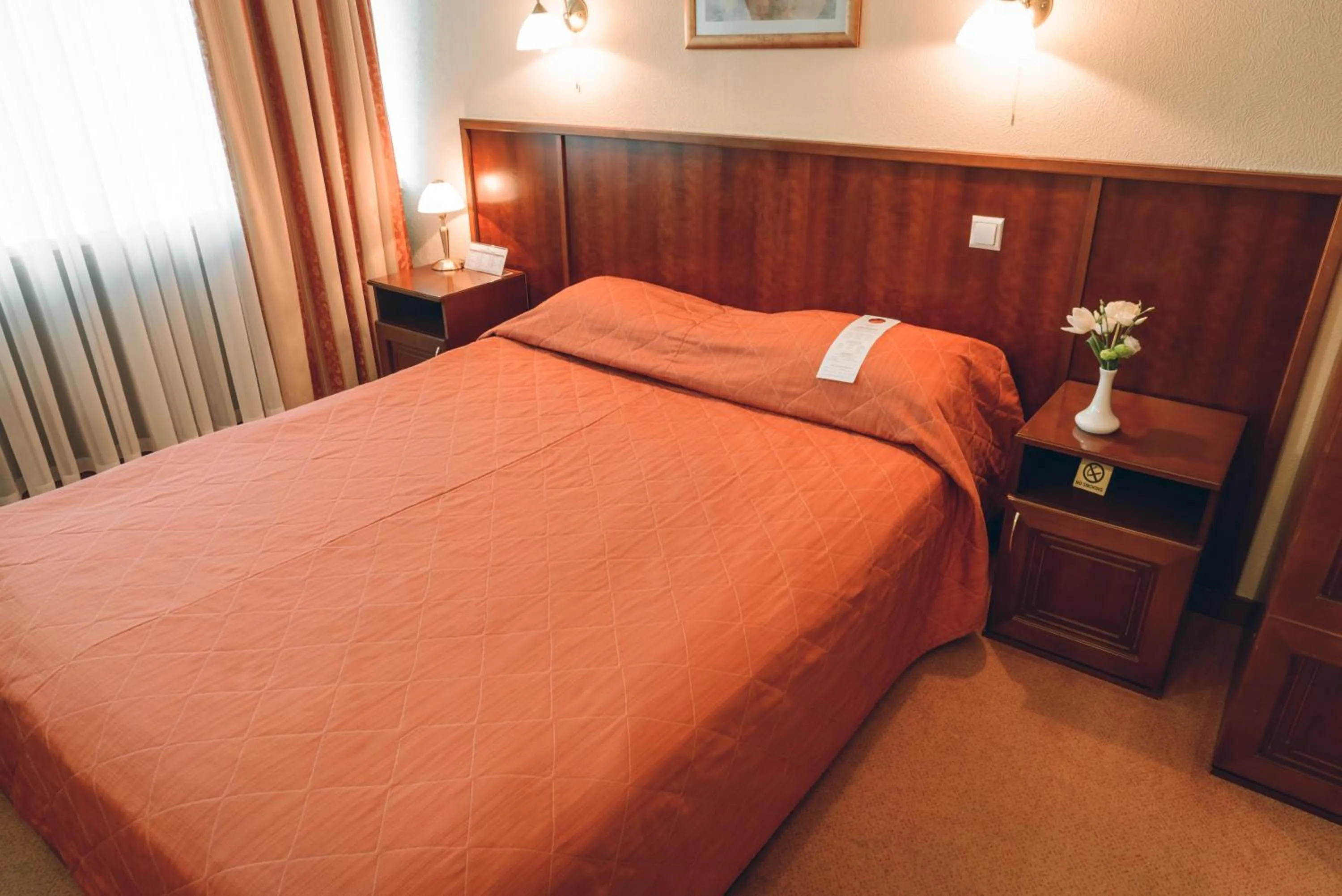 Photo of the whole room, Bed in Premier Hotel Rus