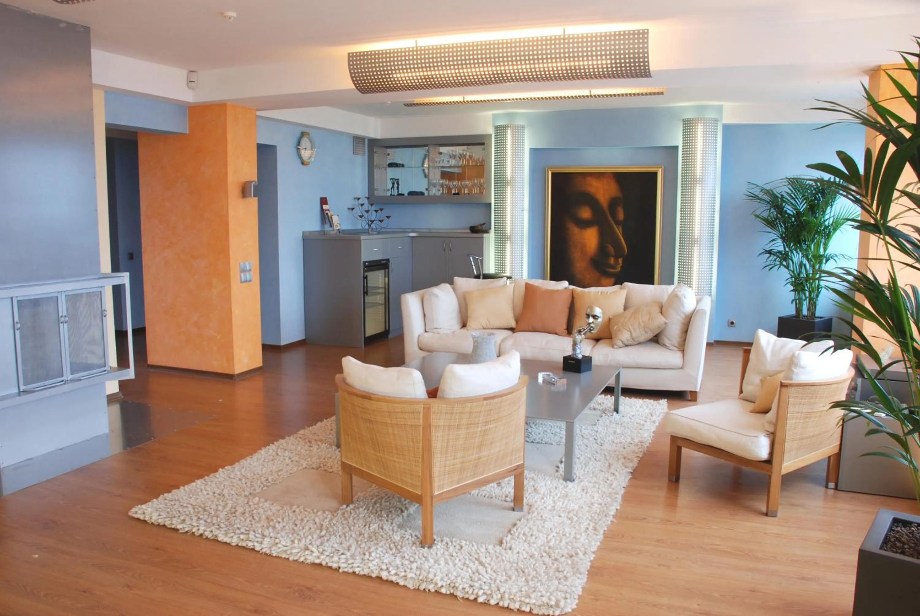 Restaurant/places to eat in Premier Hotel Rus