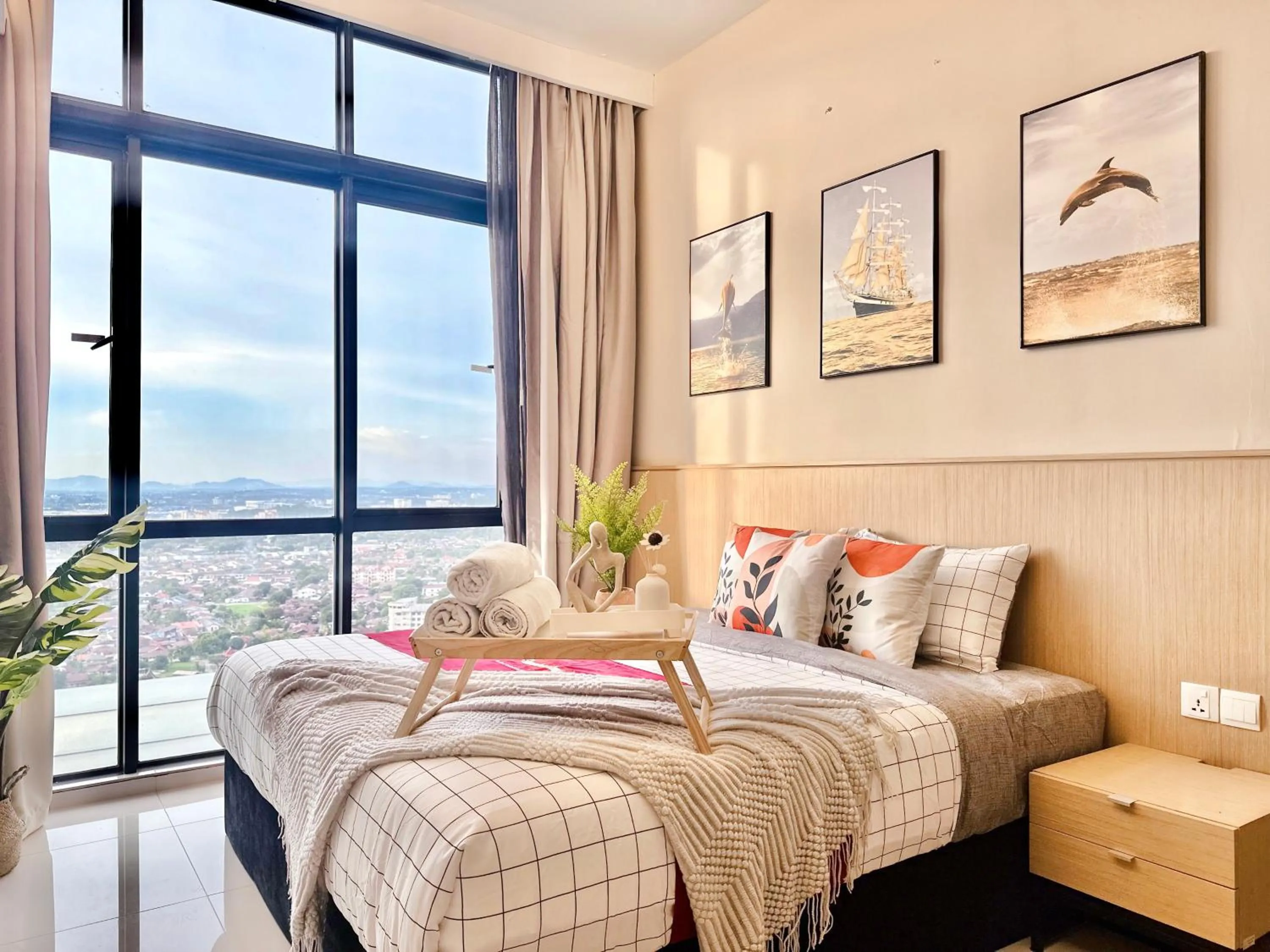 Bed in Alviv 99 Suites I Family Suite I 4-7 pax I 5minsMelakaCruise I JonkerSt