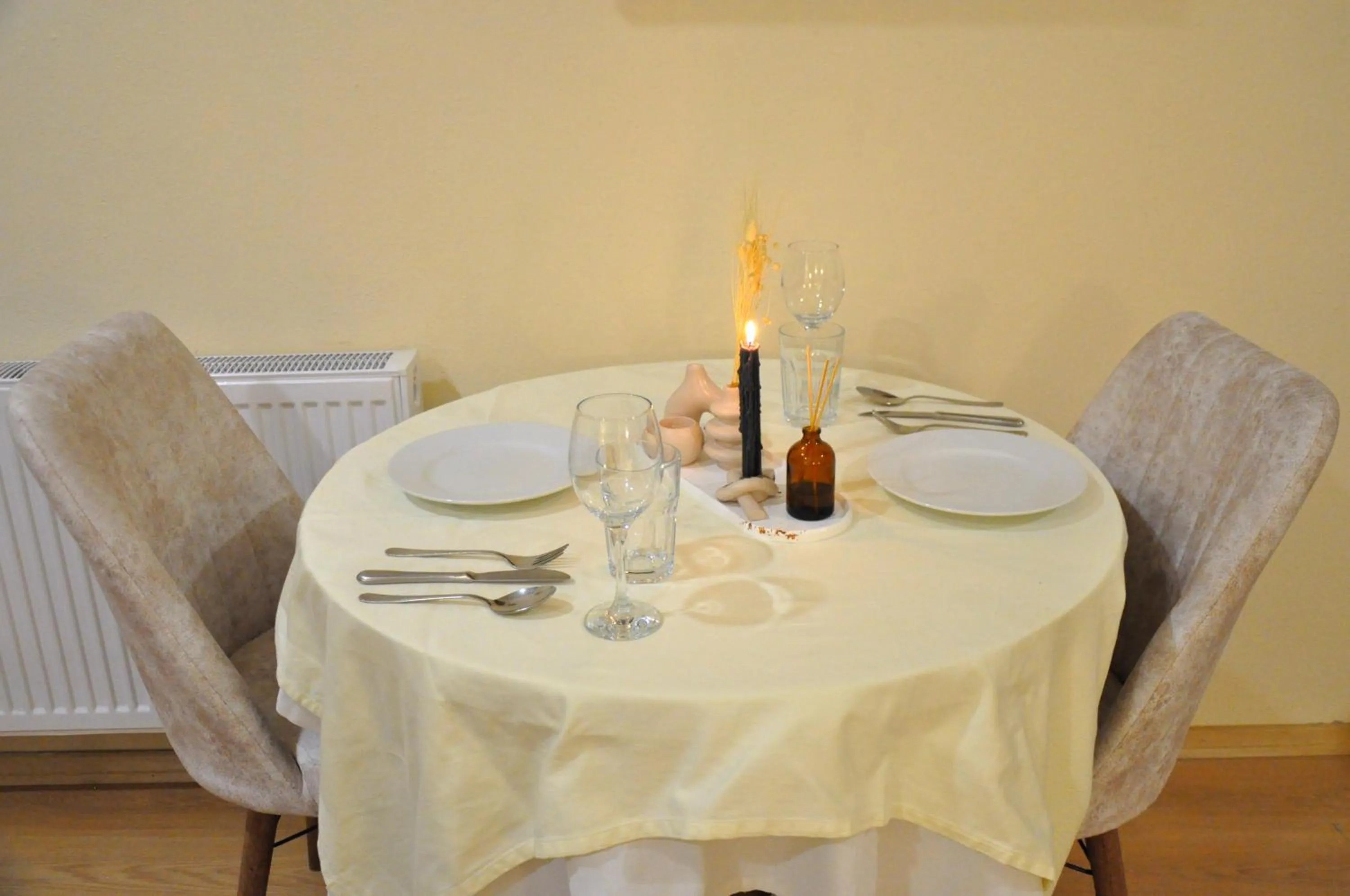 Dining area in Golden Door Hotel