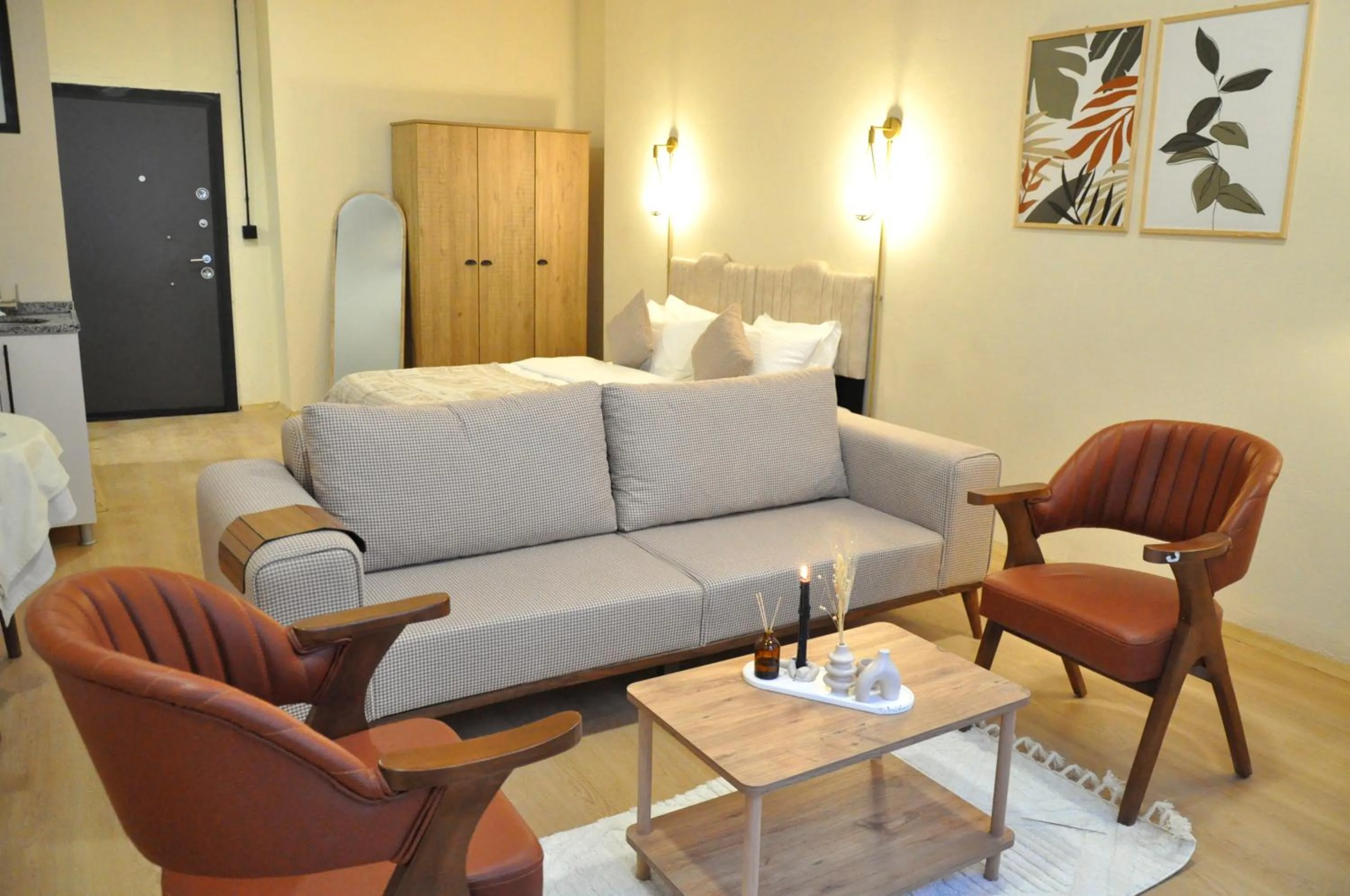 Living room in Golden Door Hotel