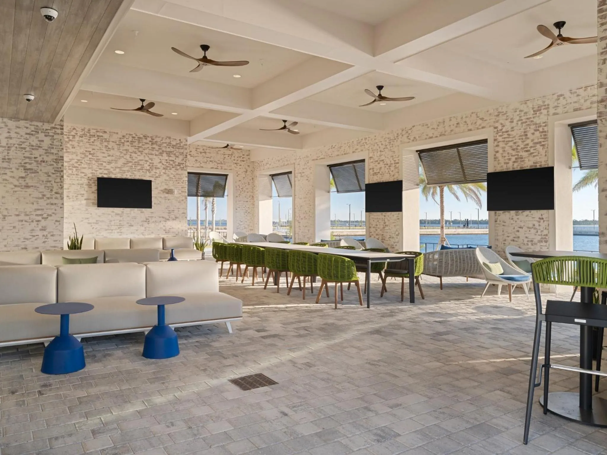 Lobby or reception in Hotel Indigo - Panama City Marina by IHG