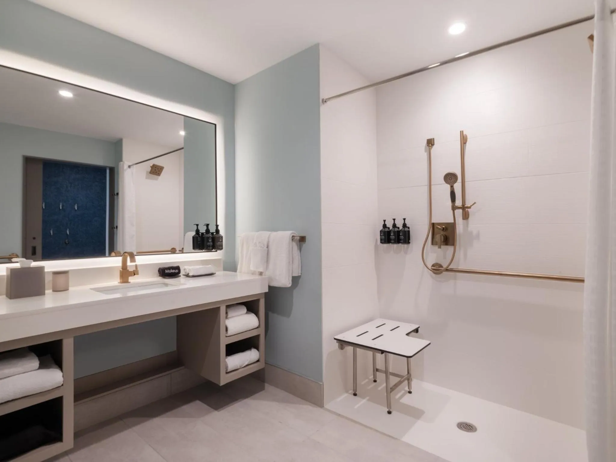 Photo of the whole room in Hotel Indigo - Panama City Marina by IHG