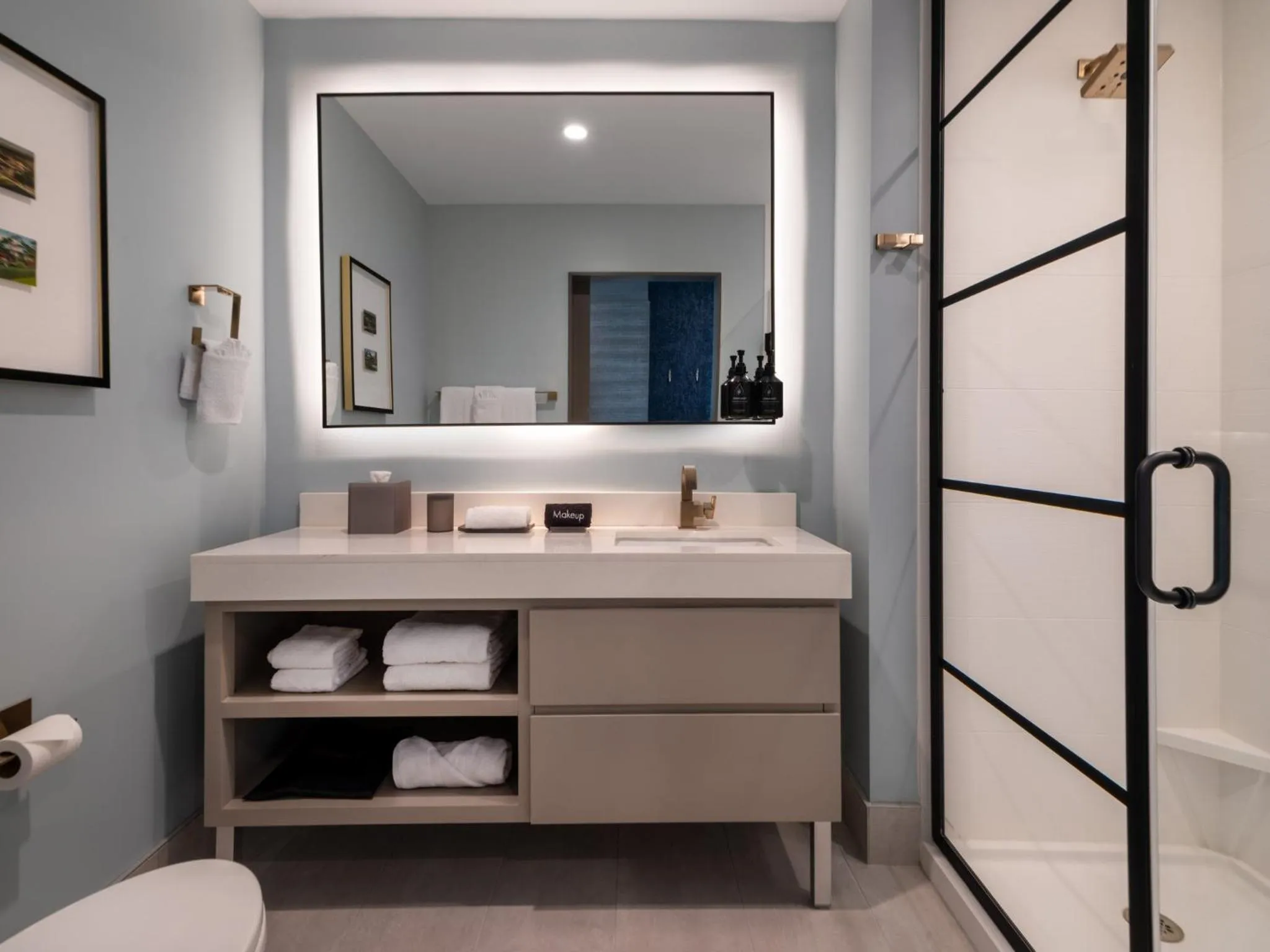 Bathroom in Hotel Indigo - Panama City Marina by IHG