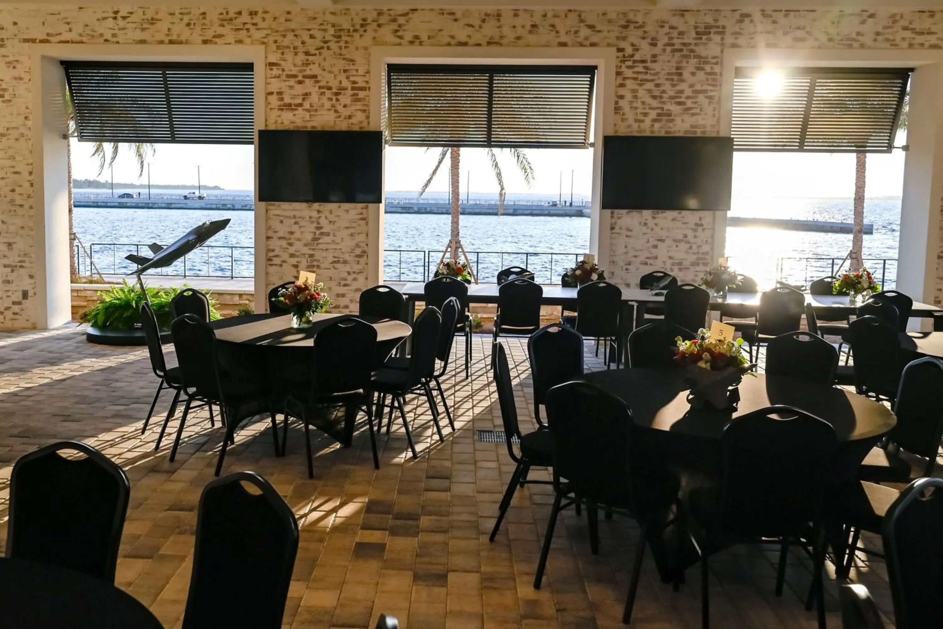 Restaurant/places to eat in Hotel Indigo - Panama City Marina by IHG
