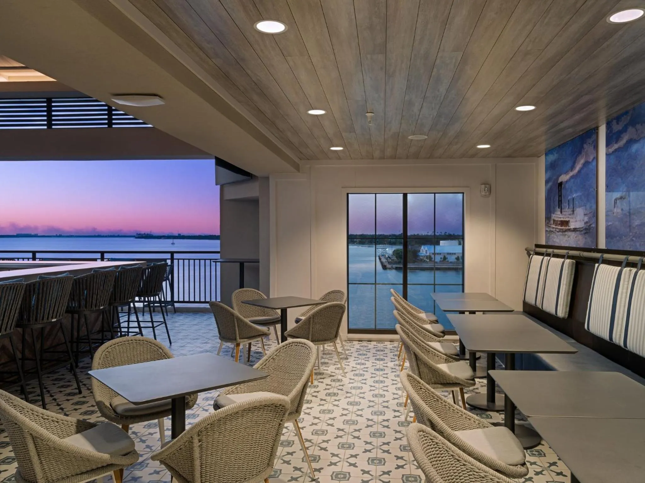 Restaurant/places to eat in Hotel Indigo - Panama City Marina by IHG