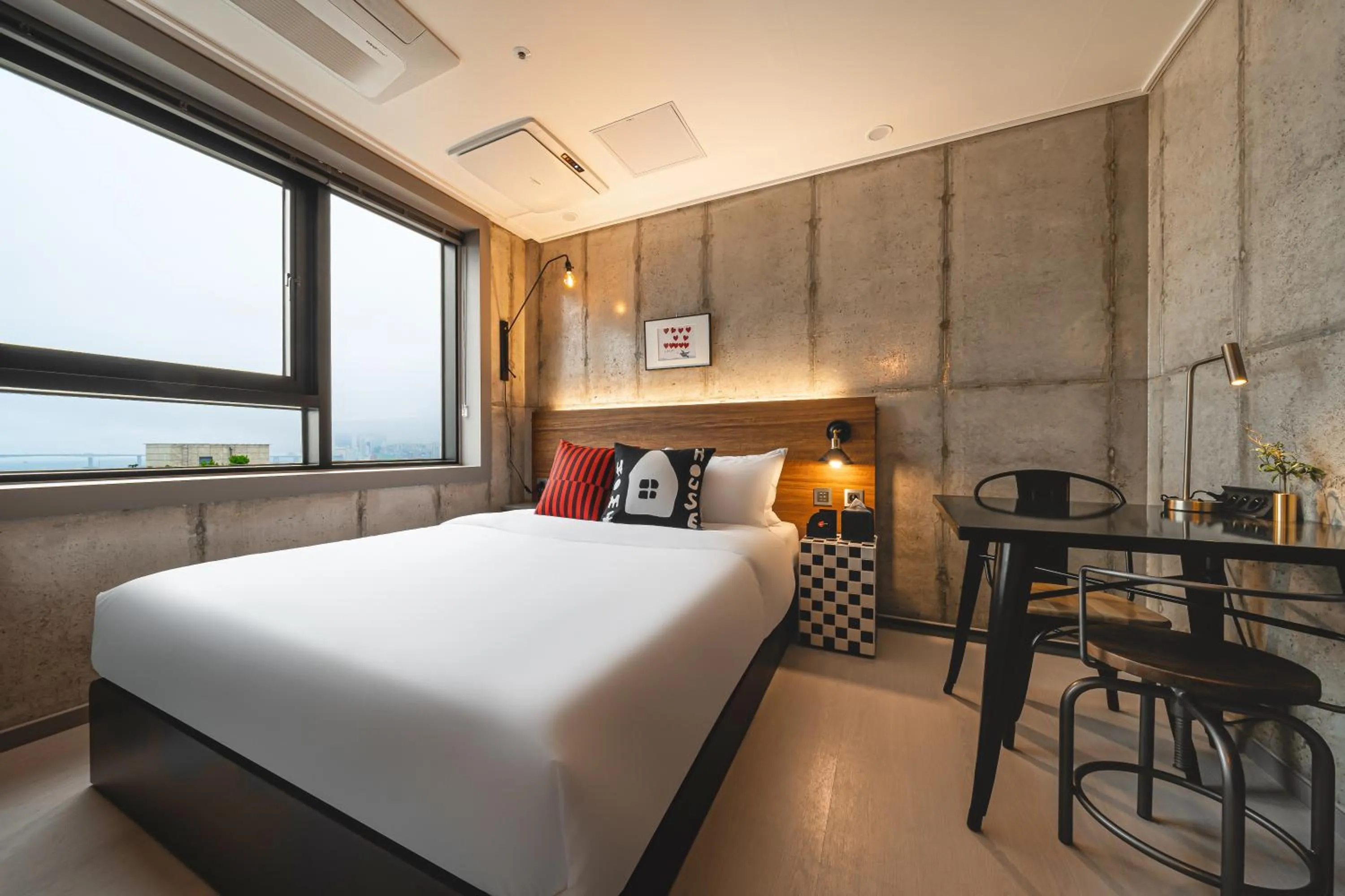 Bed in Urbanstay Boutique Nampo BIFF