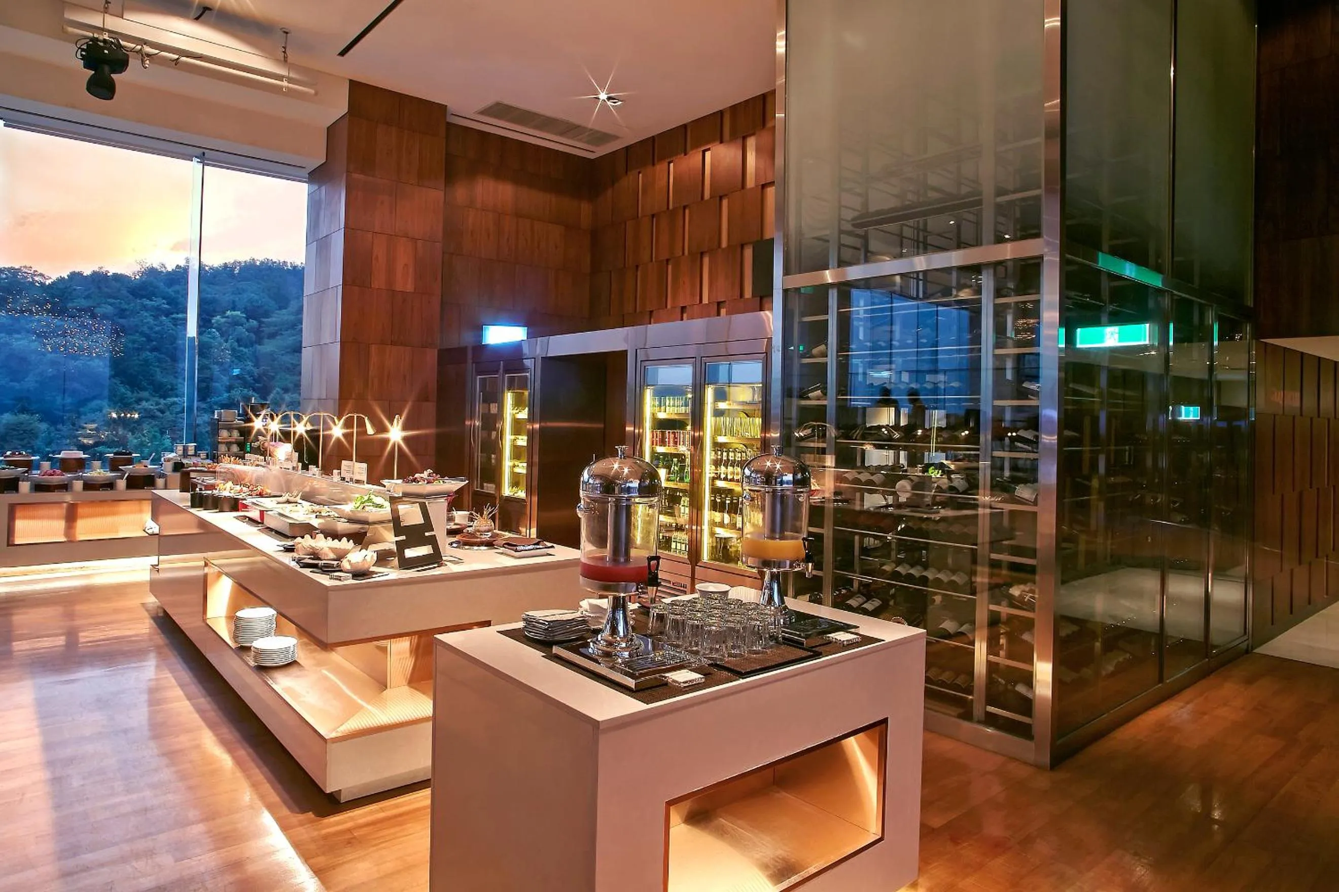 Lounge or bar in Grand Walkerhill Seoul