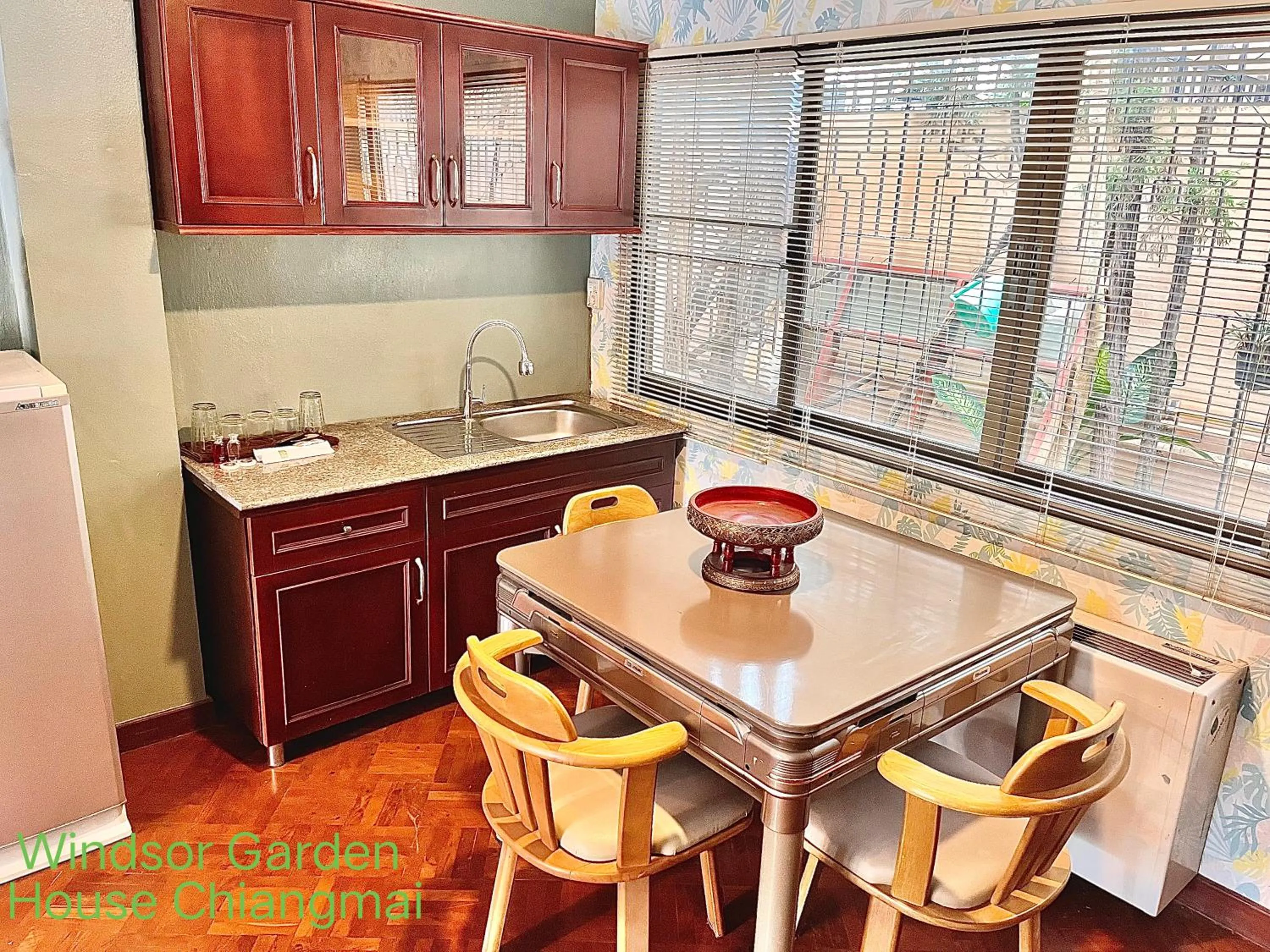 Kitchen or kitchenette in Windsor Garden House Chiangmai