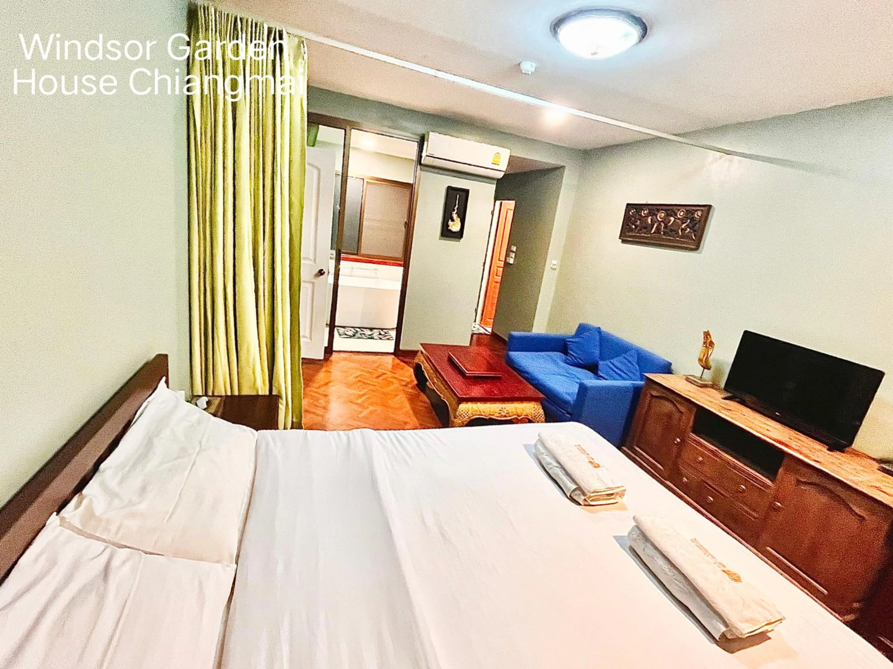 Bed in Windsor Garden House Chiangmai