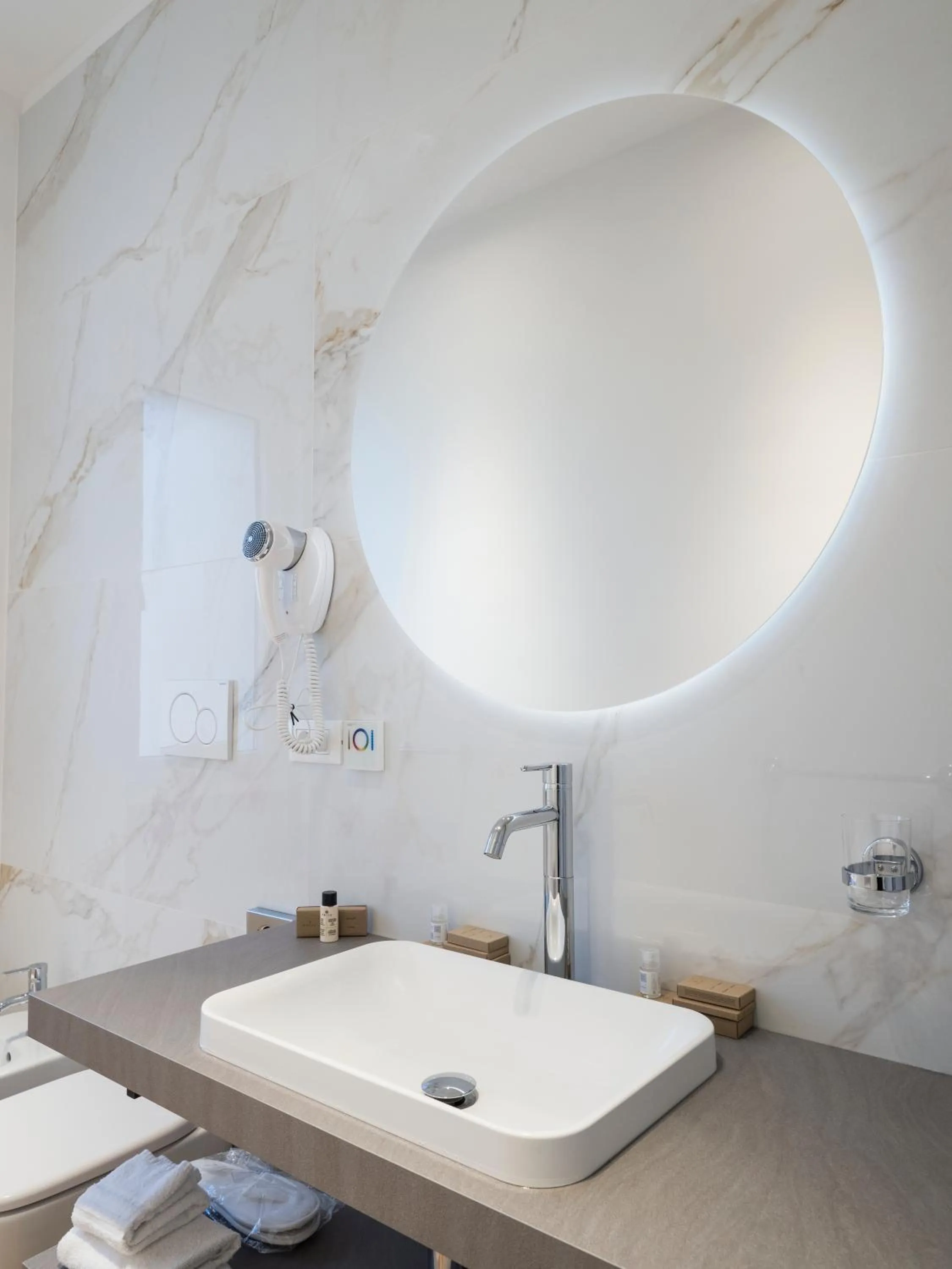 Bathroom in Savoia Rooms Roma