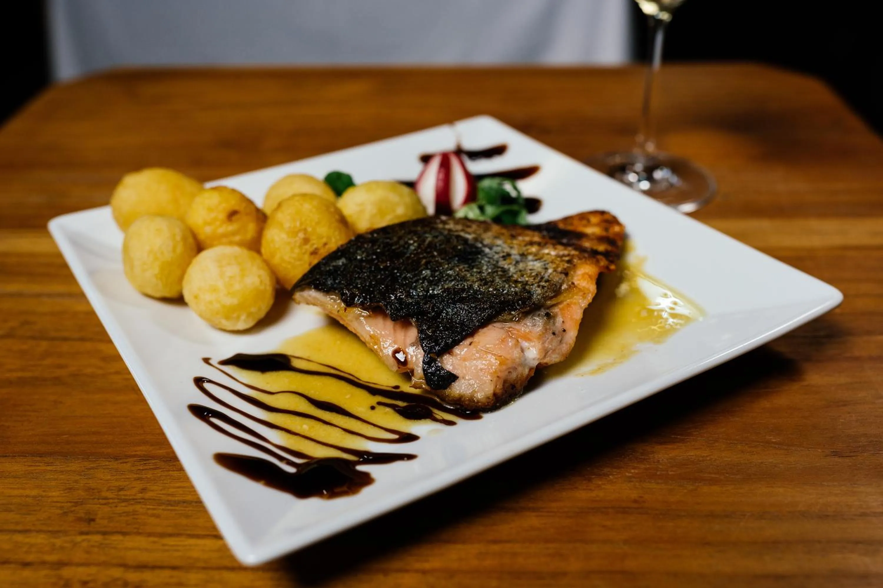 Restaurant/places to eat in Hotel Picok