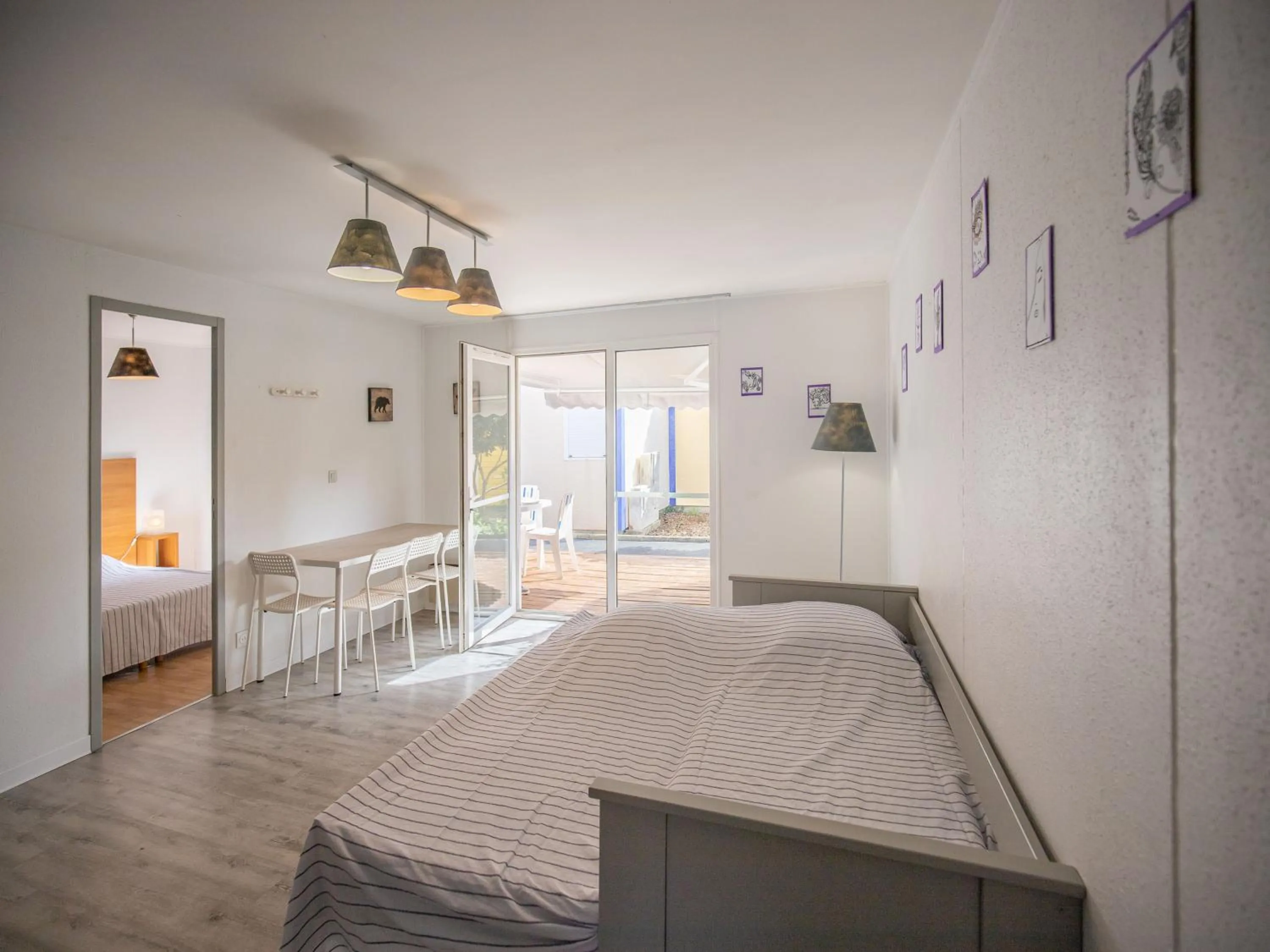 Living room, Bed in Vacancéole - les villas du lac