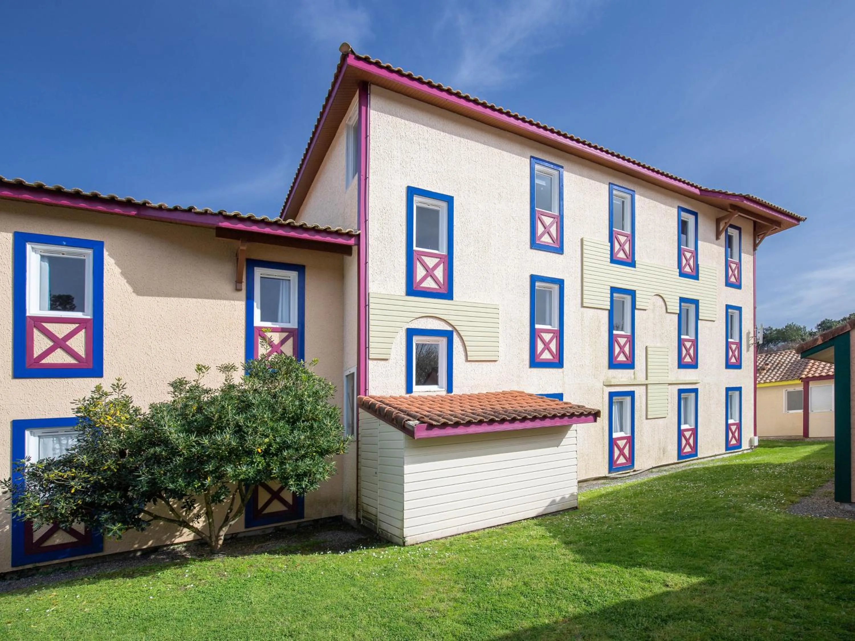 Property building in Vacancéole - les villas du lac