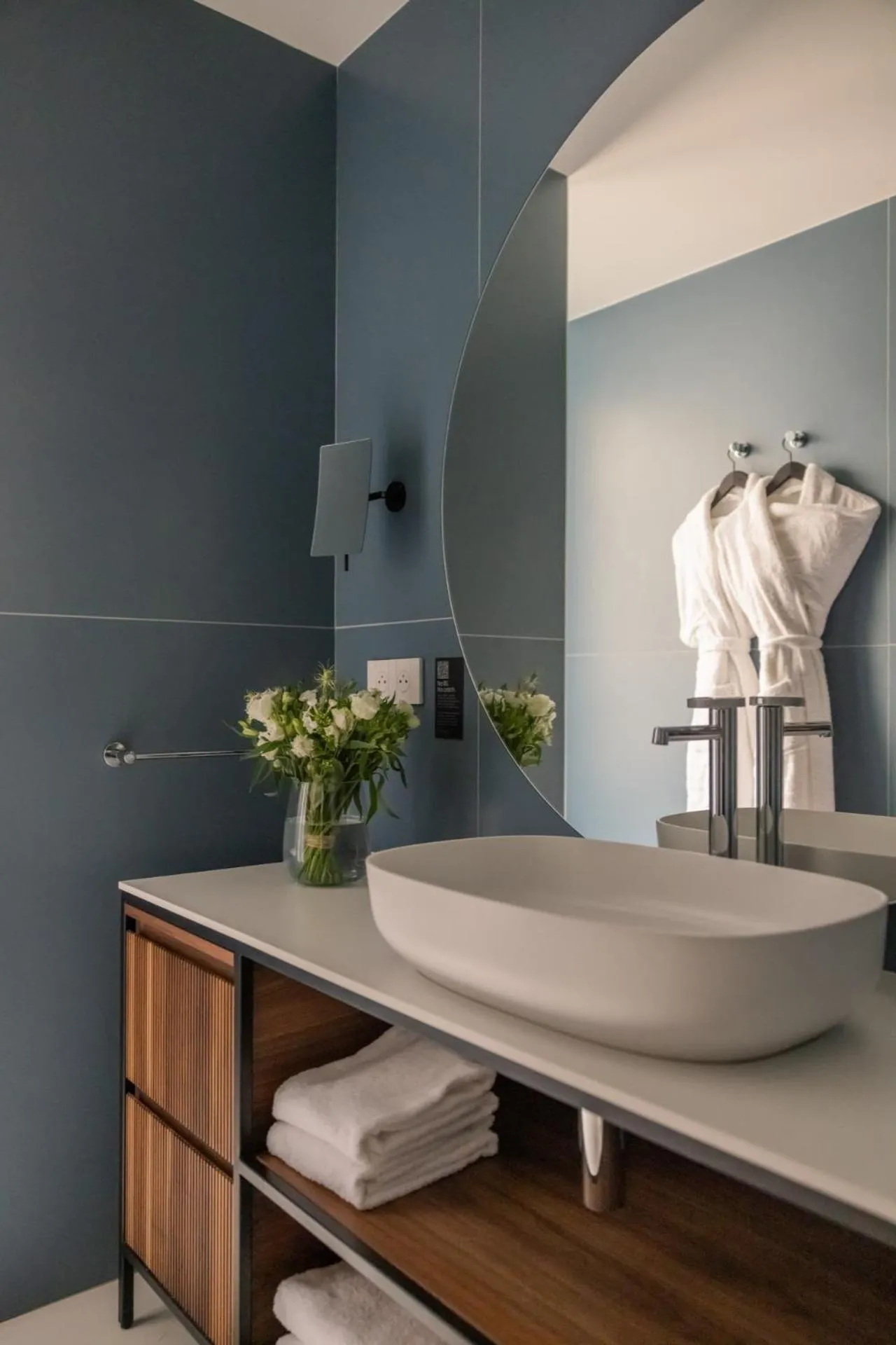 Bathroom in 1.75 Paris La Source