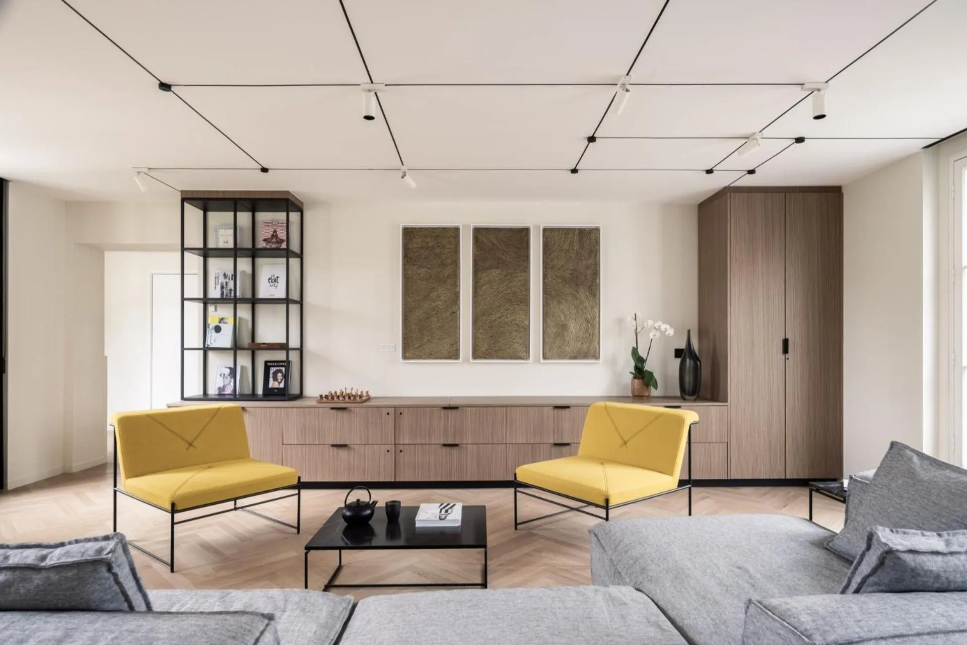 Living room in 1.75 Paris La Source