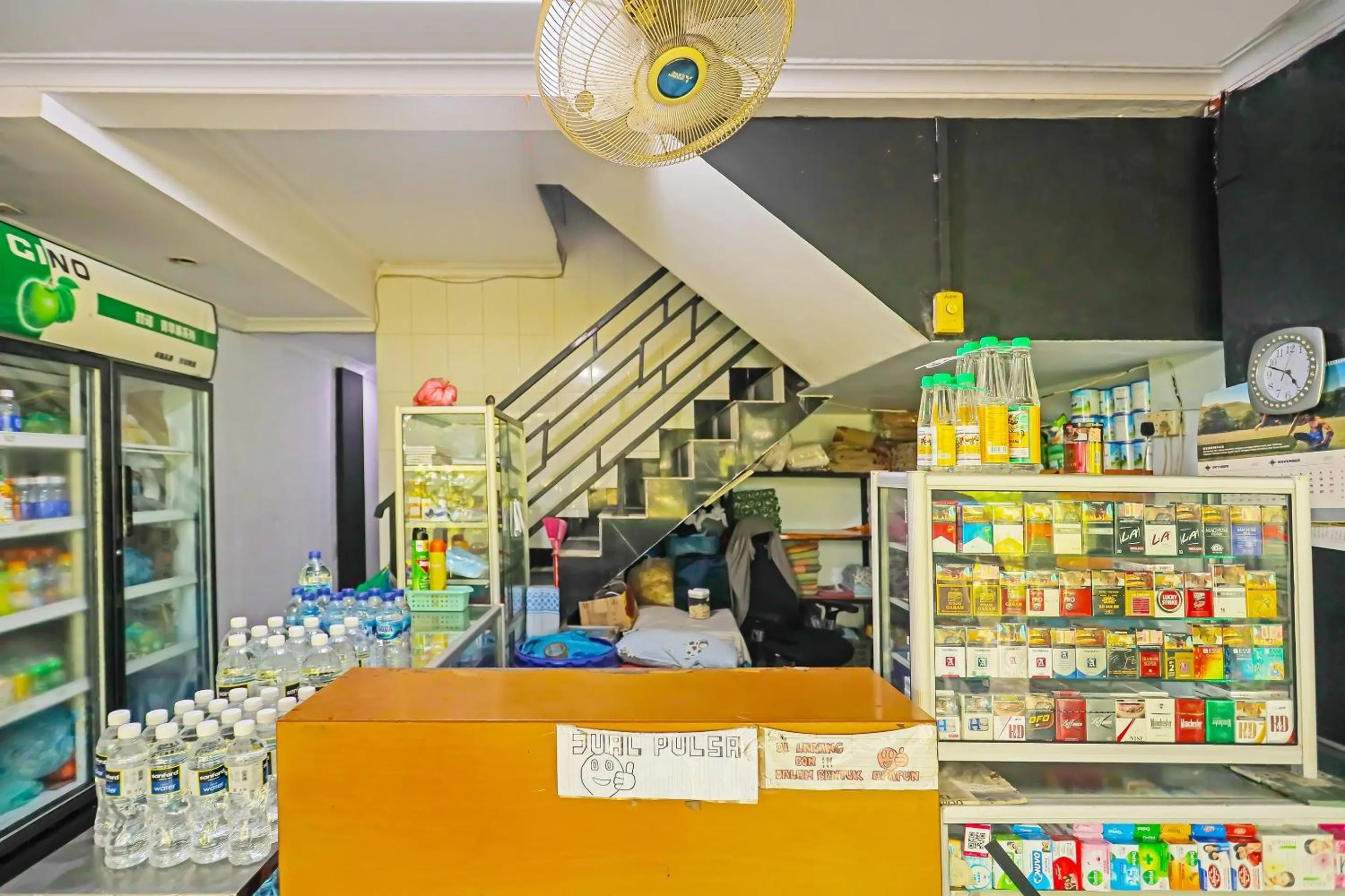 Lobby or reception in Hotel O Pelita Satu