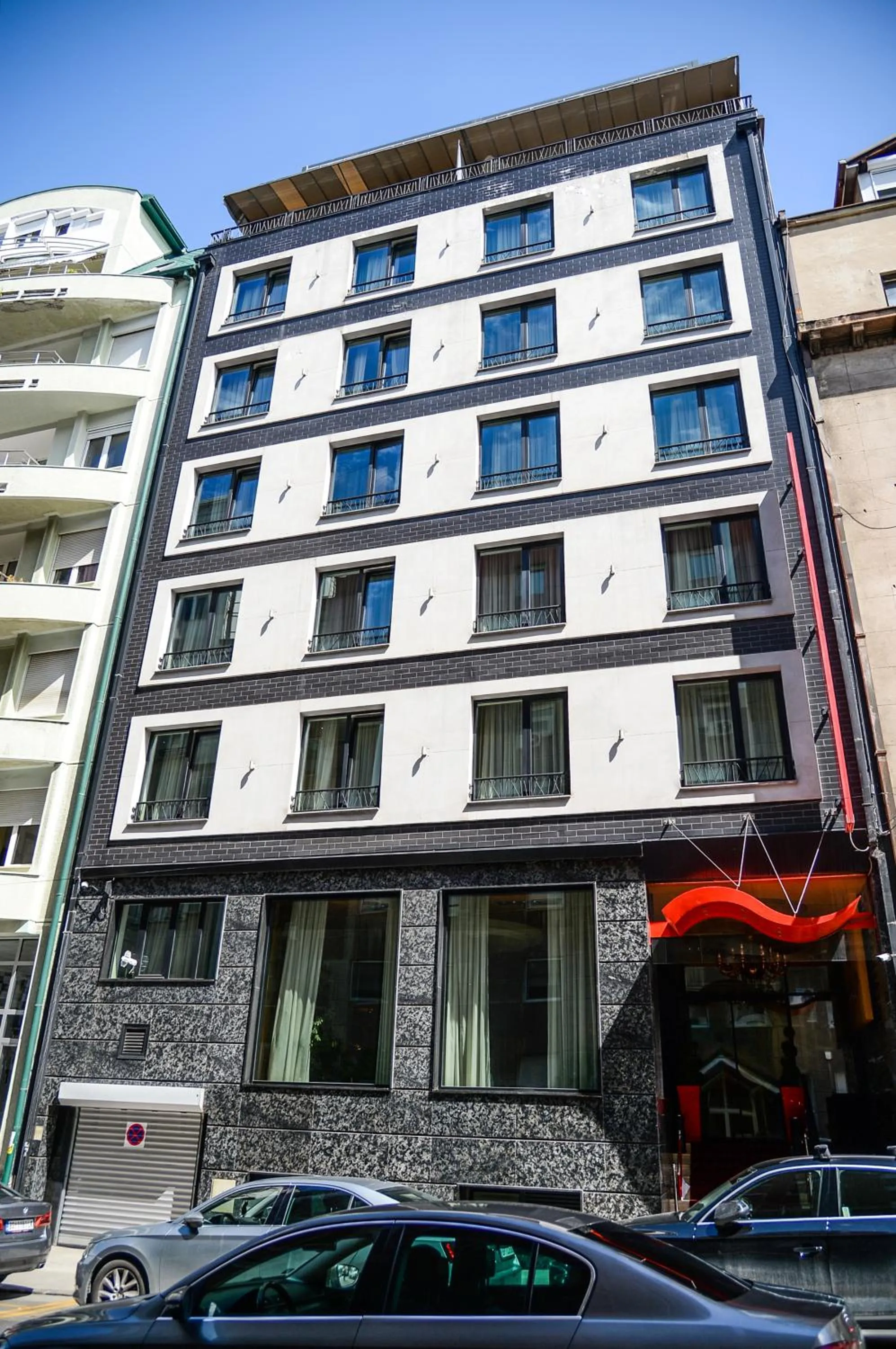 Property building in CRYSTAL Hotel Belgrade