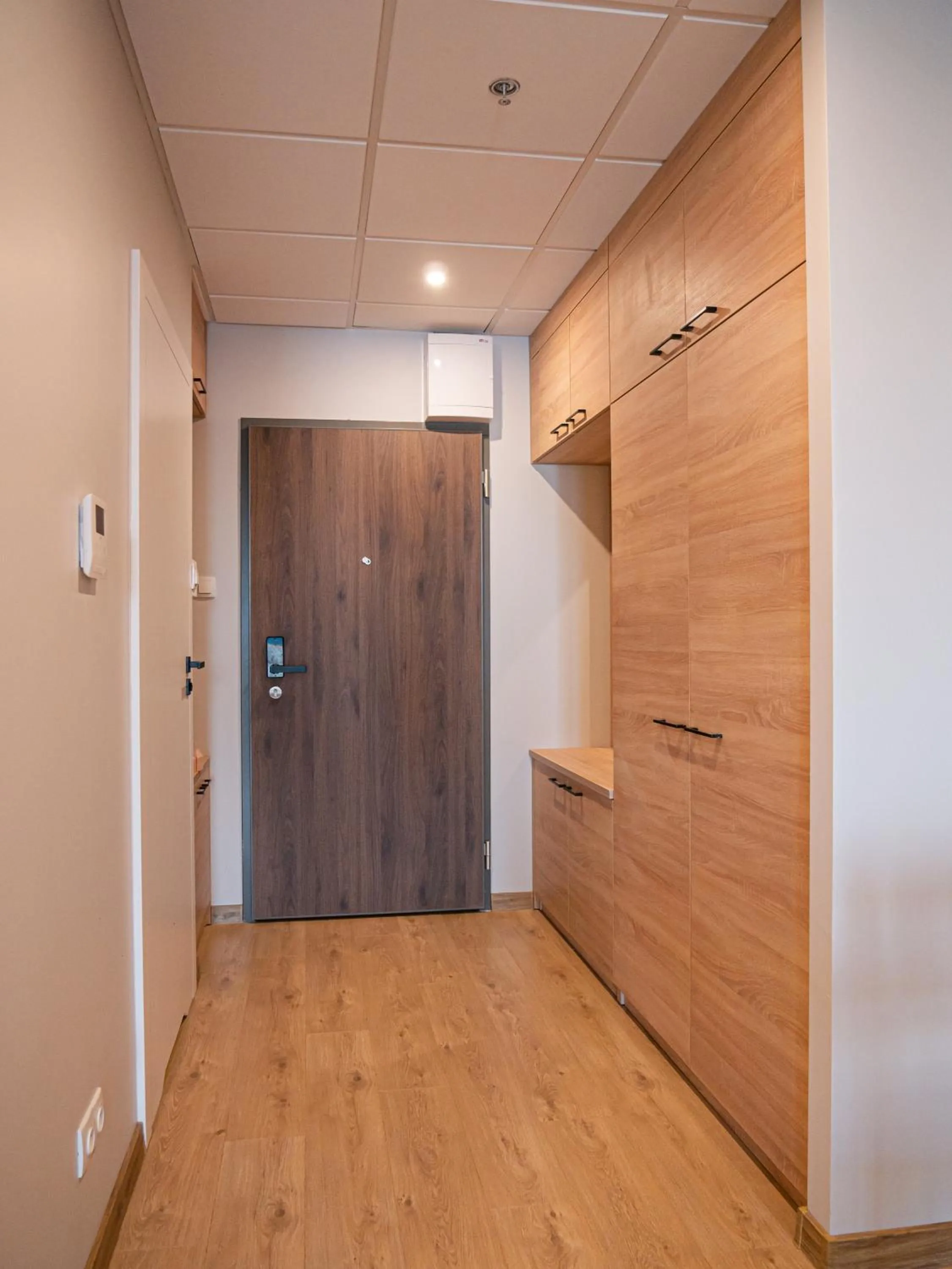 wardrobe in Warsview Apartments