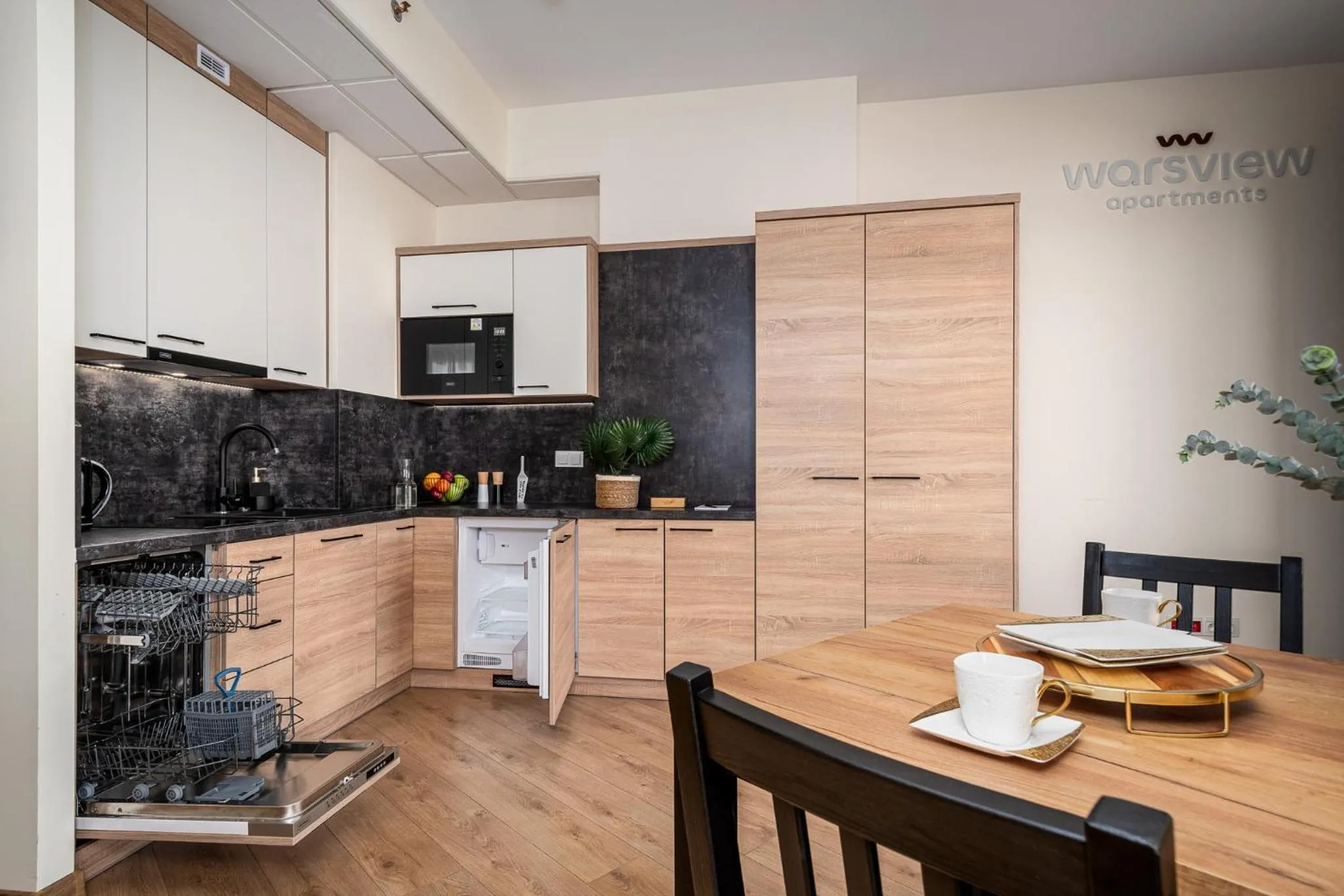 Kitchen or kitchenette in Warsview Apartments