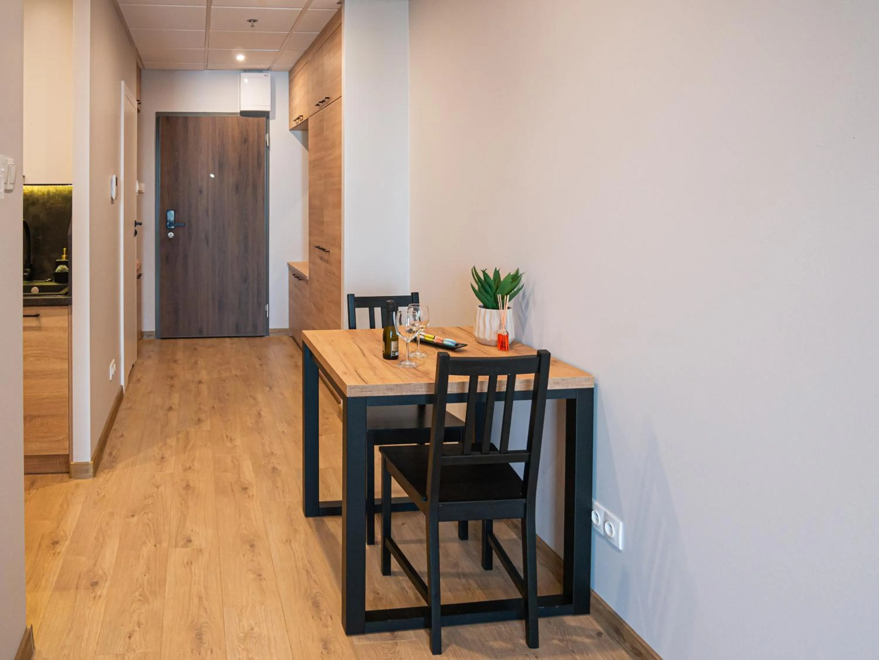 Kitchen or kitchenette in Warsview Apartments