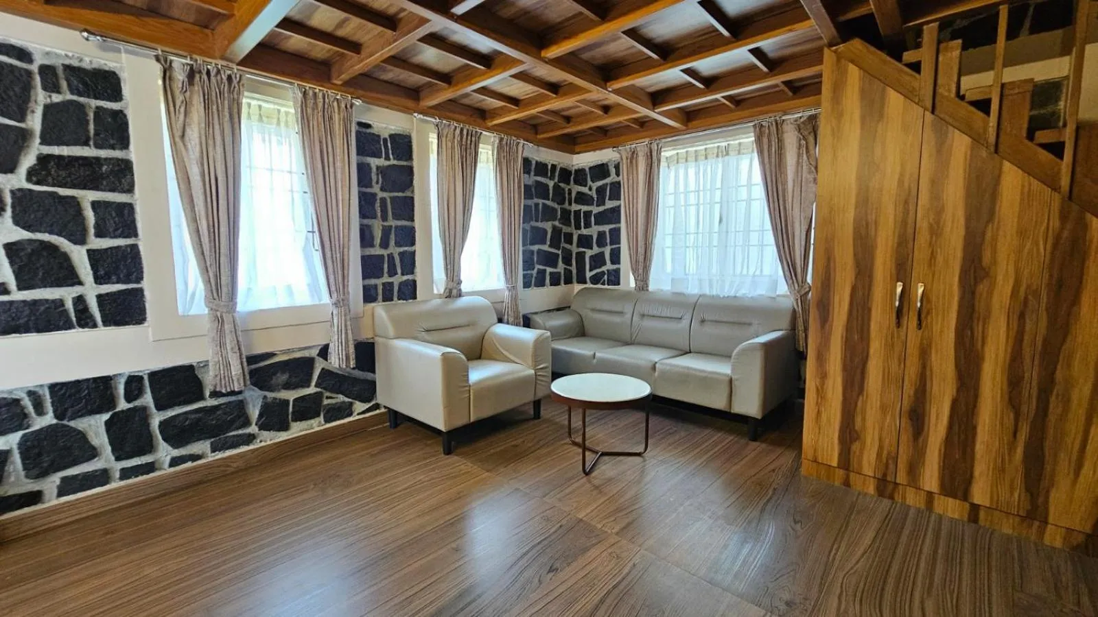 Seating area in Le Yercaud